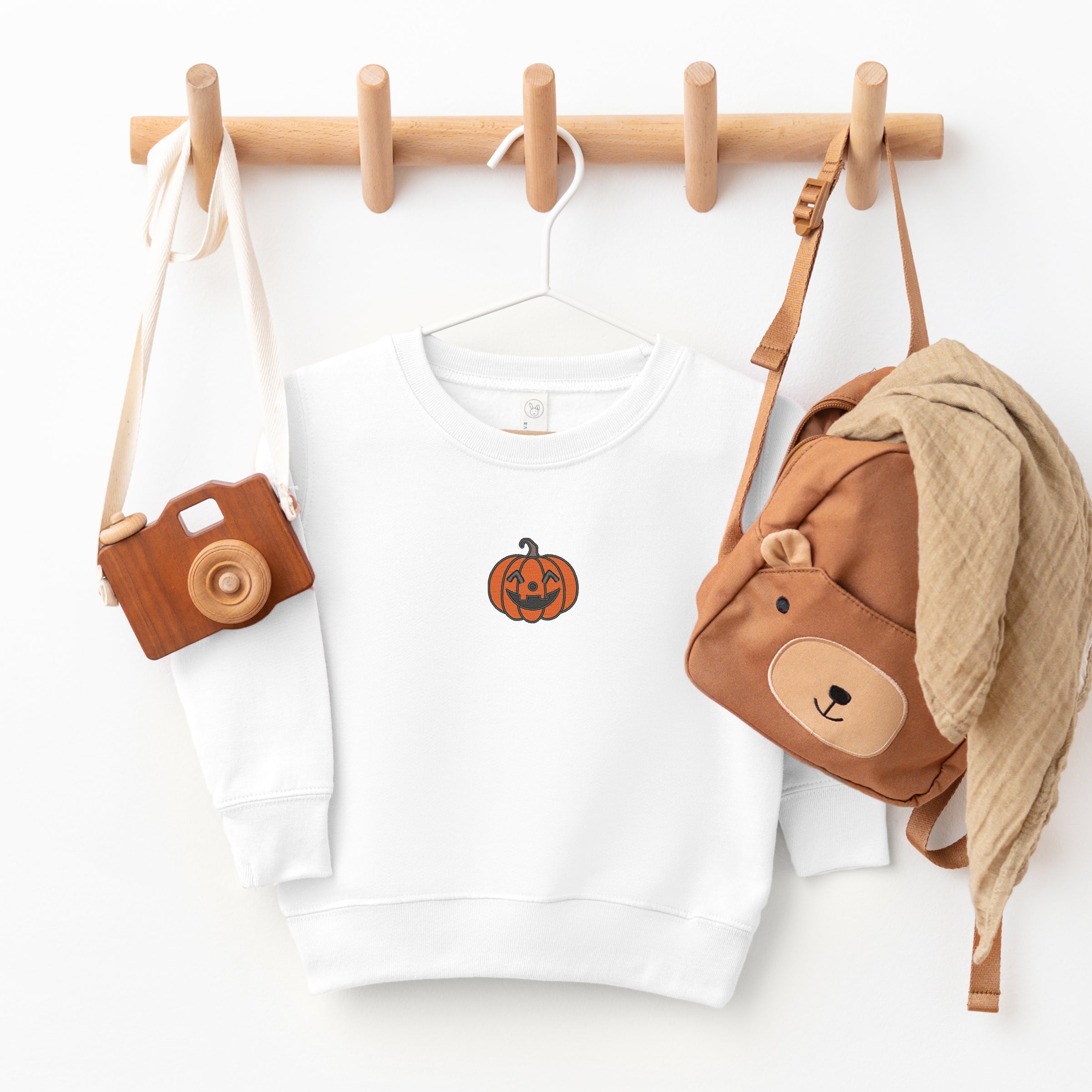 EMB2708M_CC-TSWT White