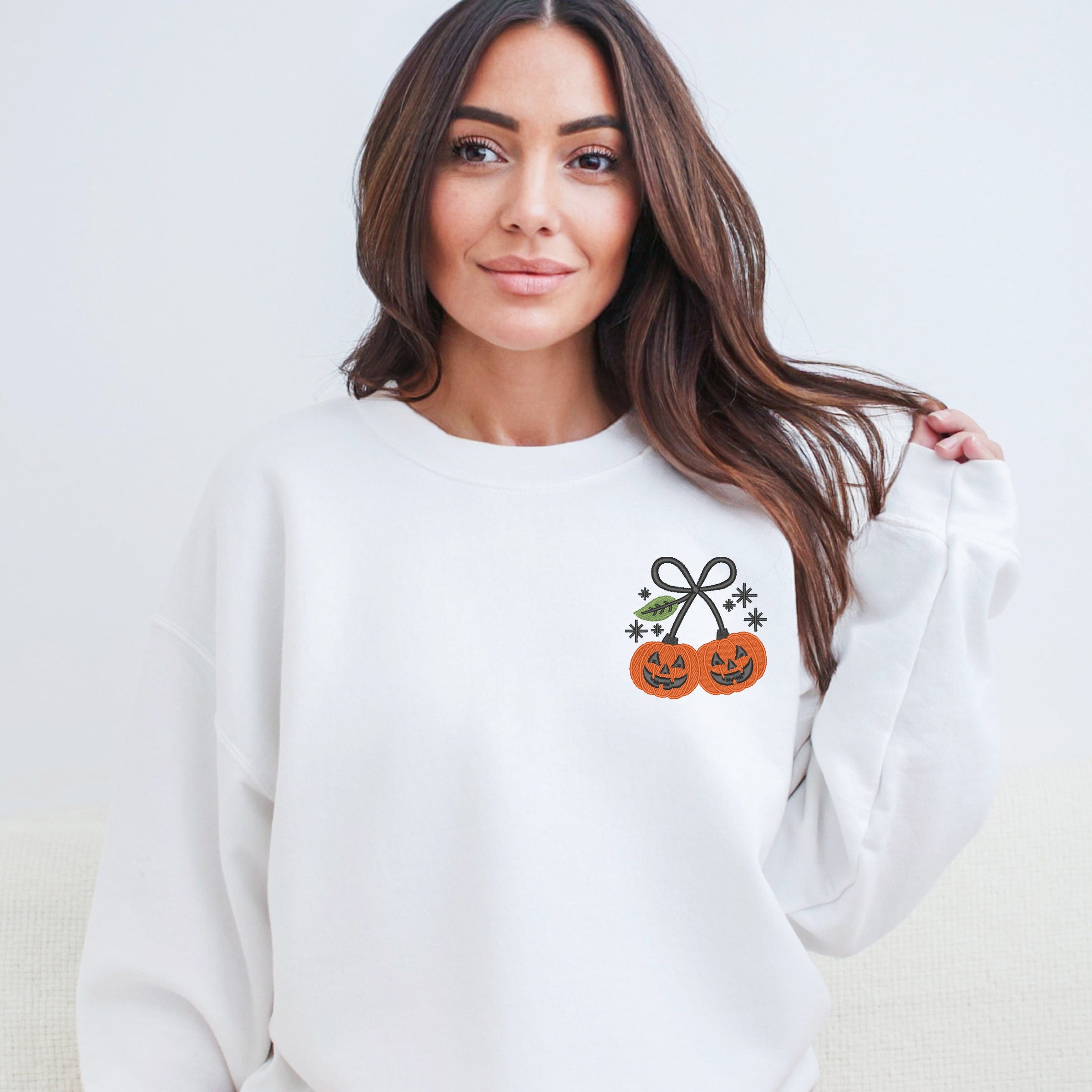 Embroidered Pumpkin Bow - Women's Sweatshirt