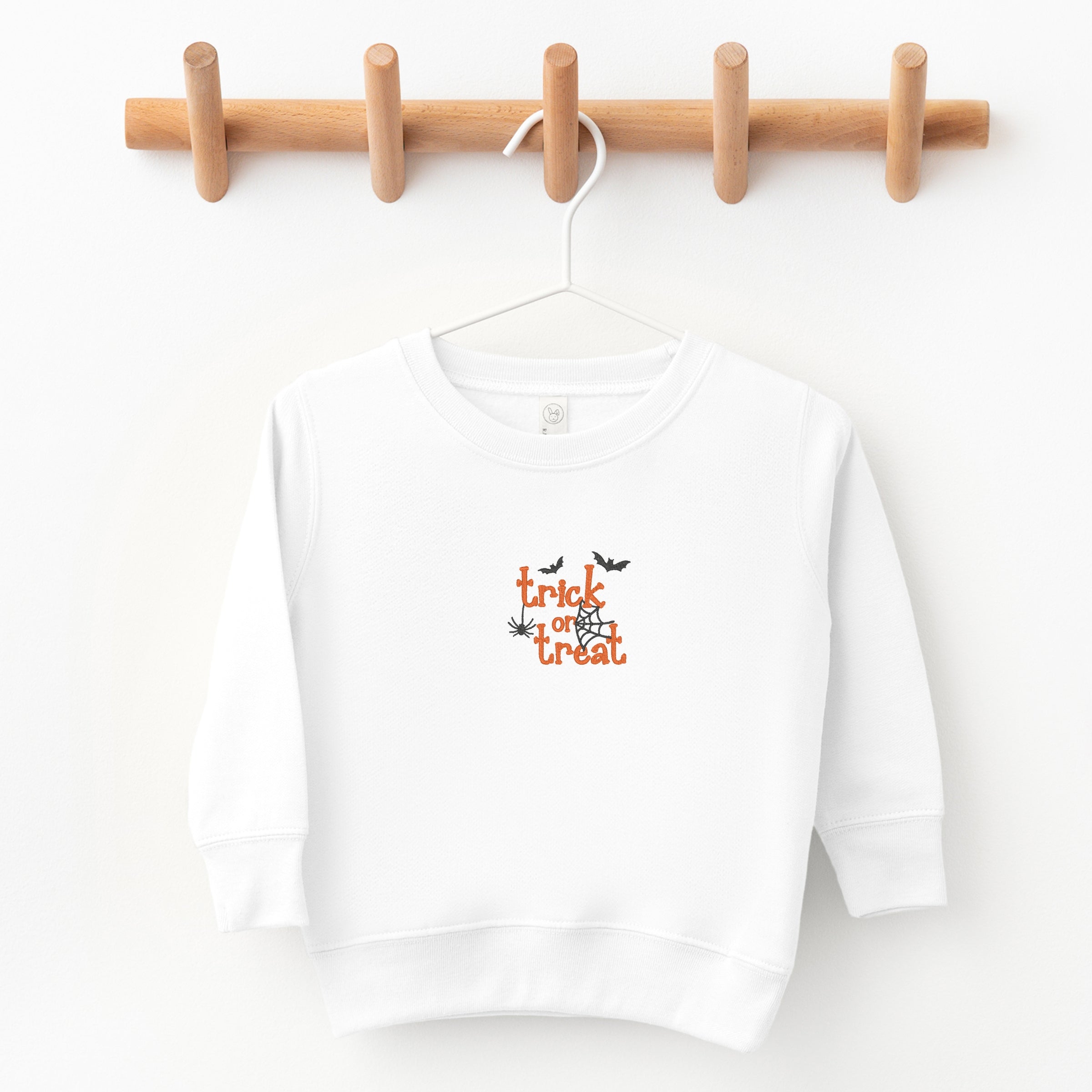 EMB2716M_CM-TSWT White