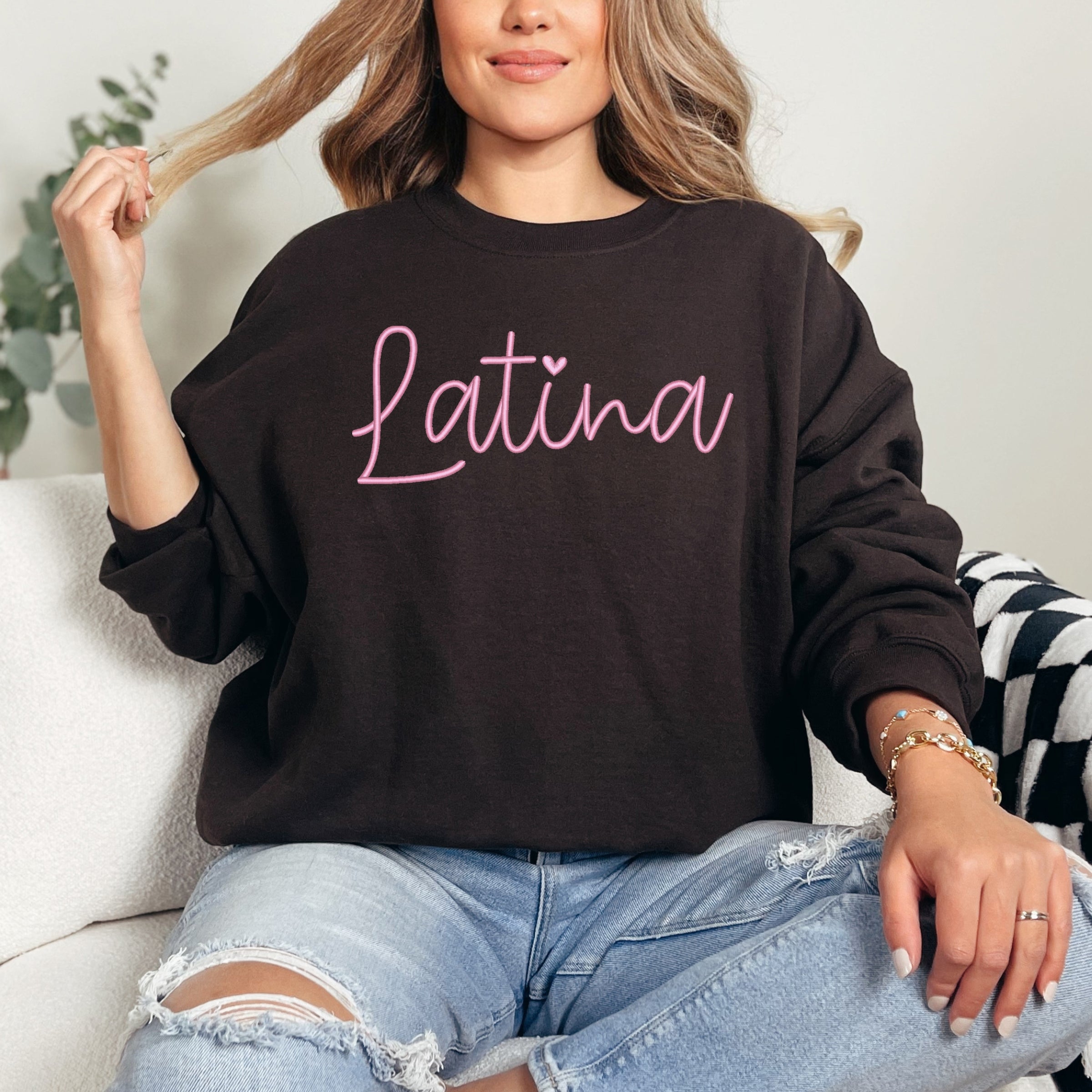 Embroidered Latina Cursive - Women's Graphic Sweatshirt