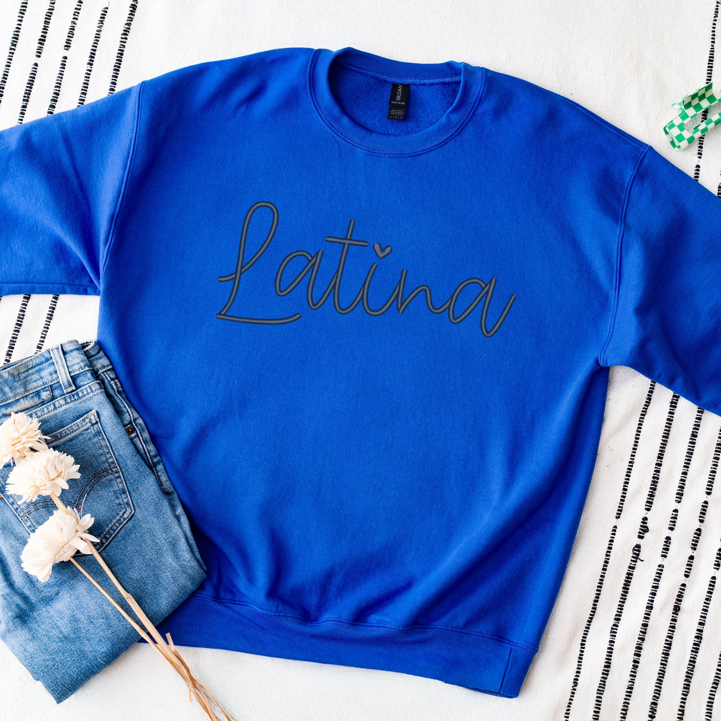 Embroidered Latina Cursive - Women's Graphic Sweatshirt
