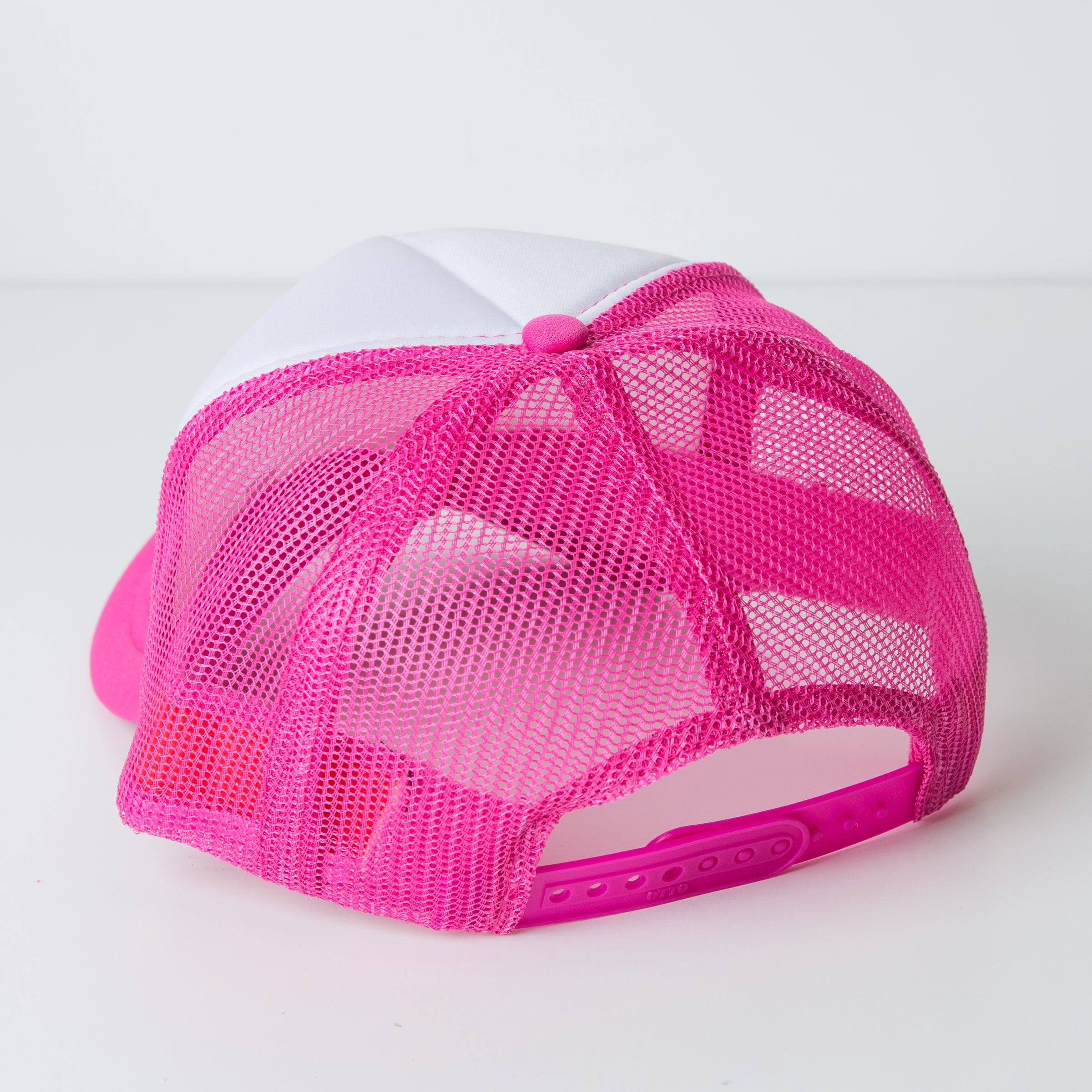 EMB413LB_F-FTH White Hot Pink
