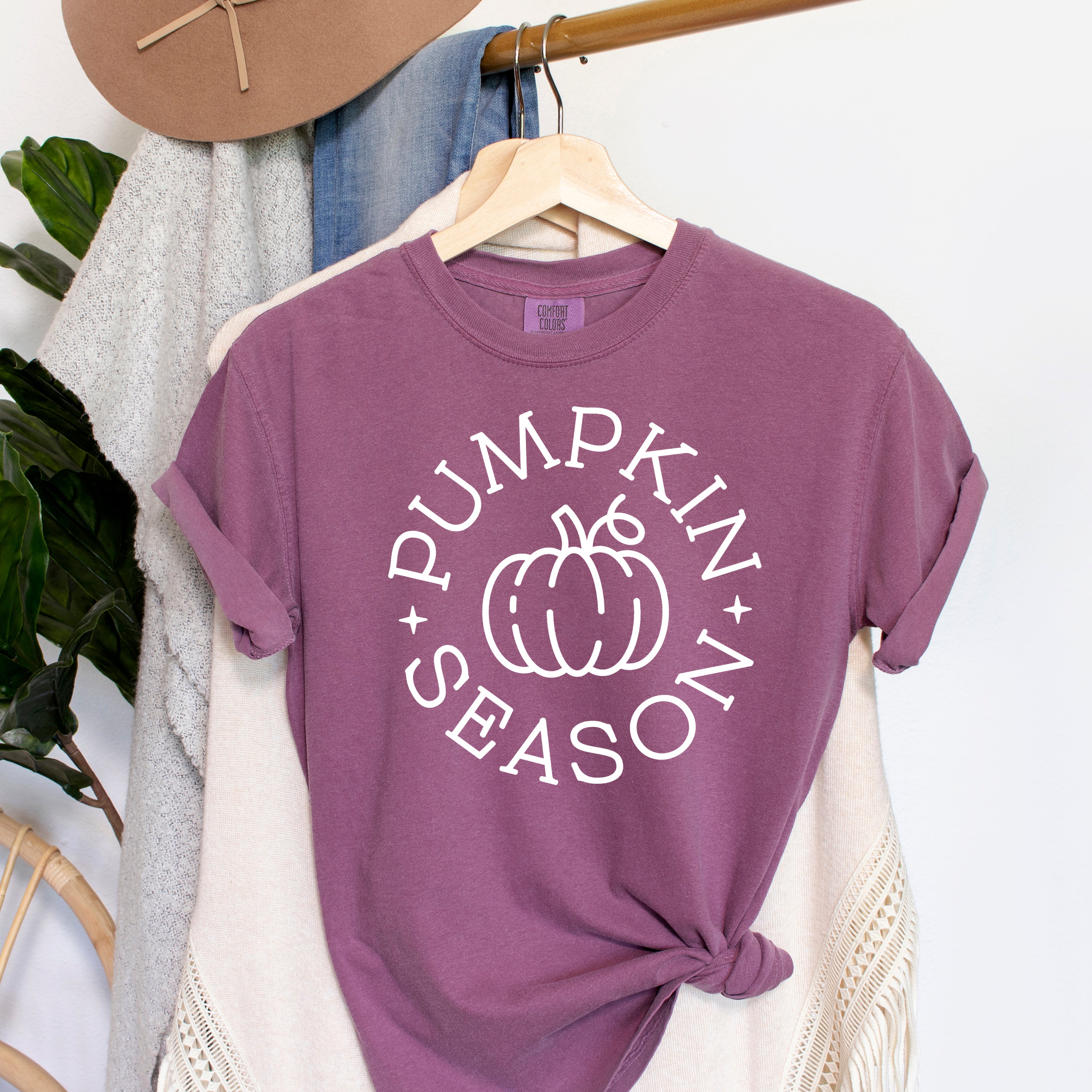Pumpkin Season Circle | Garment Dyed Tee