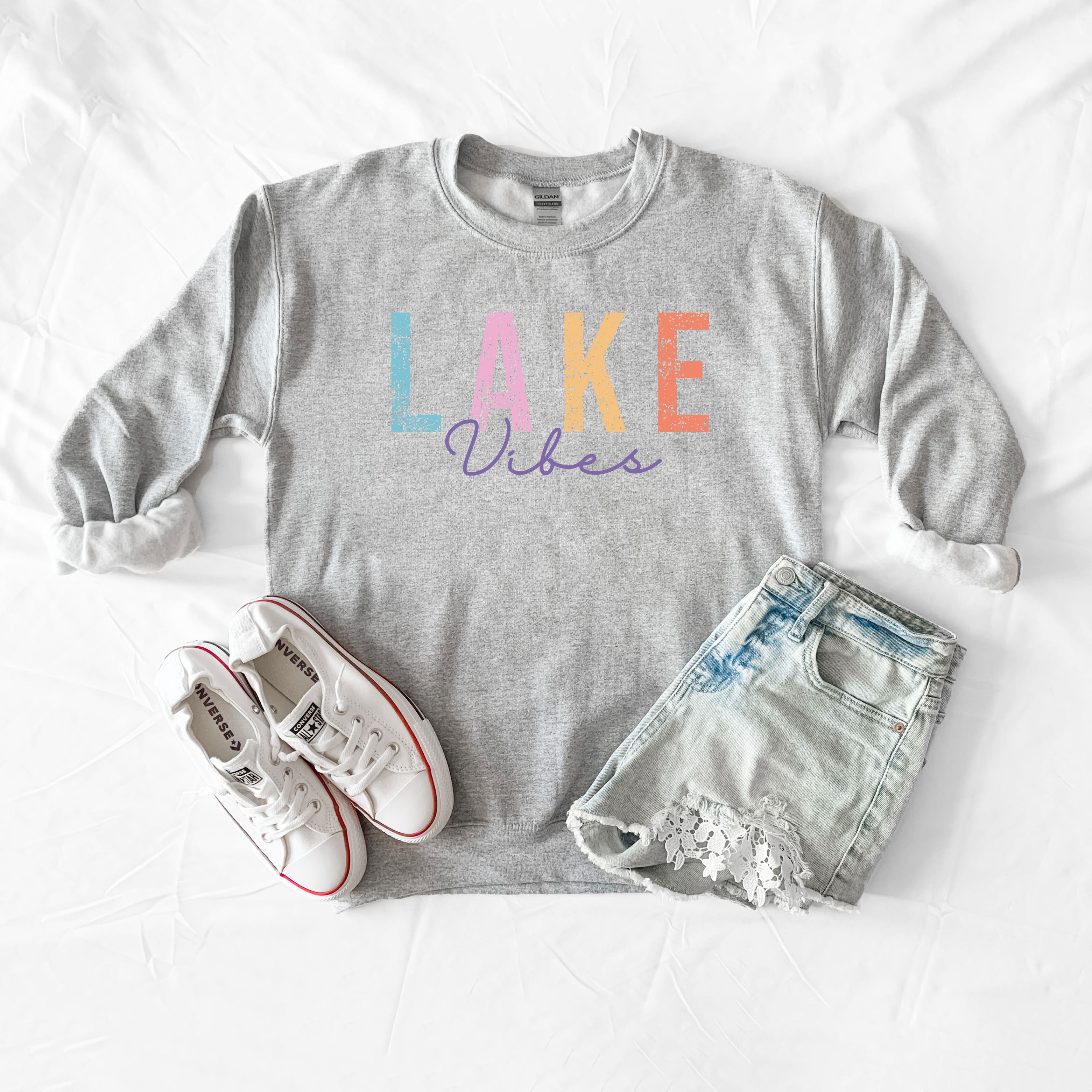 Lake Vibes Cursive | Sweatshirt