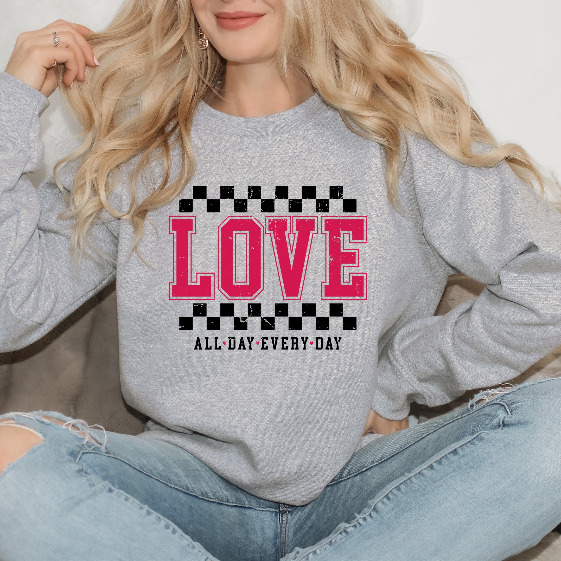 Love All Day Everyday Checkered | Sweatshirt