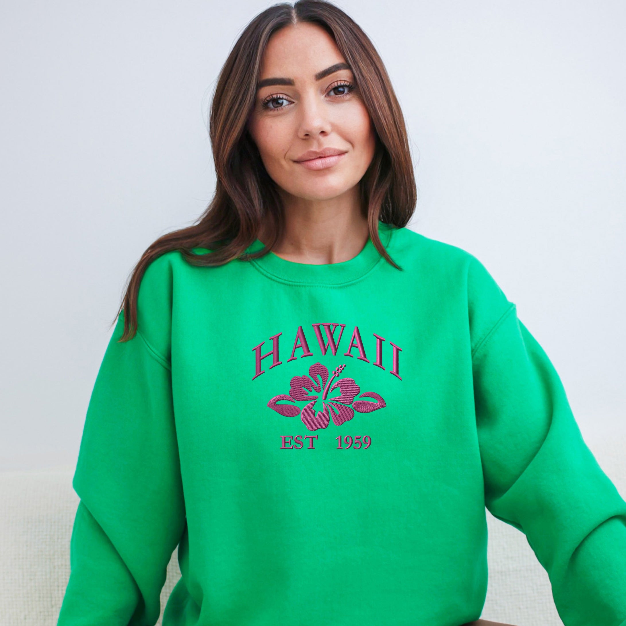 Embroidered Hawaii Flower | Sweatshirt