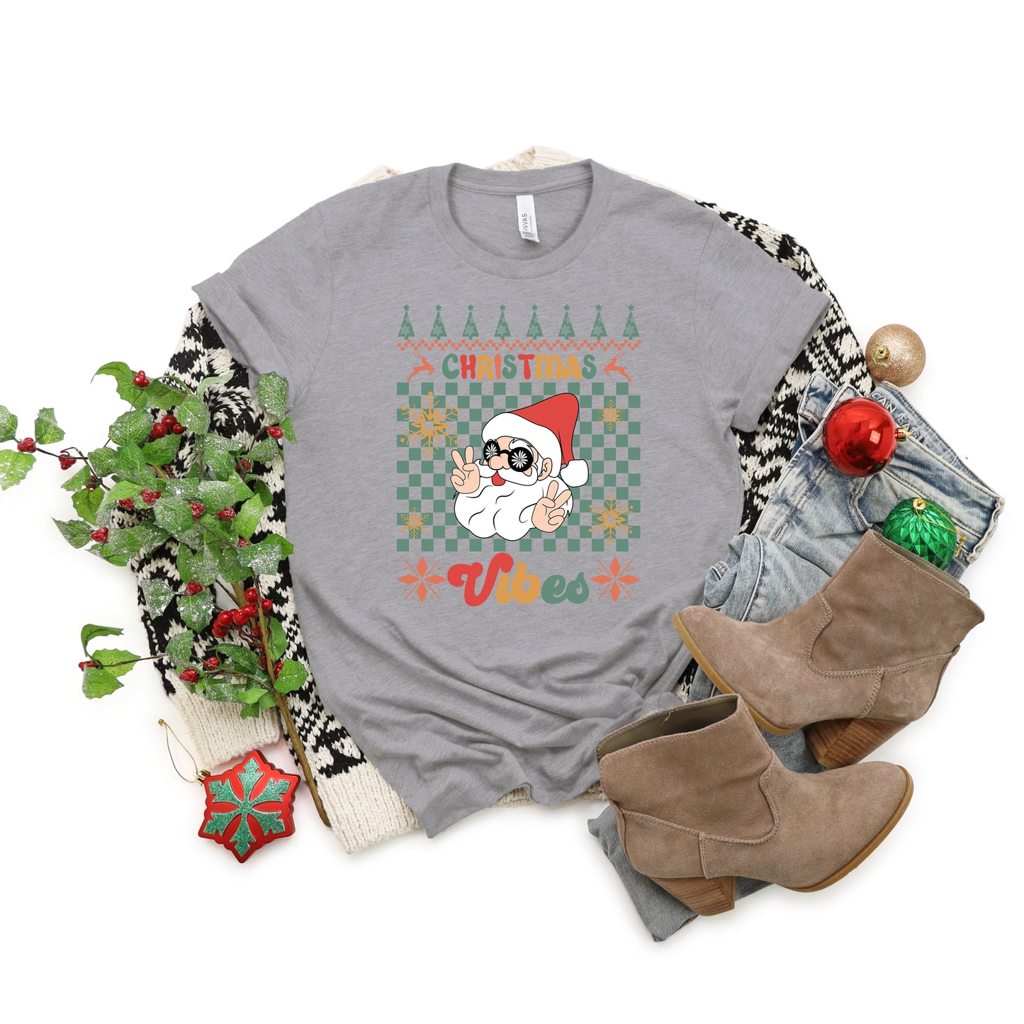 Christmas Vibes Peace Sign | Short Sleeve Crew Neck