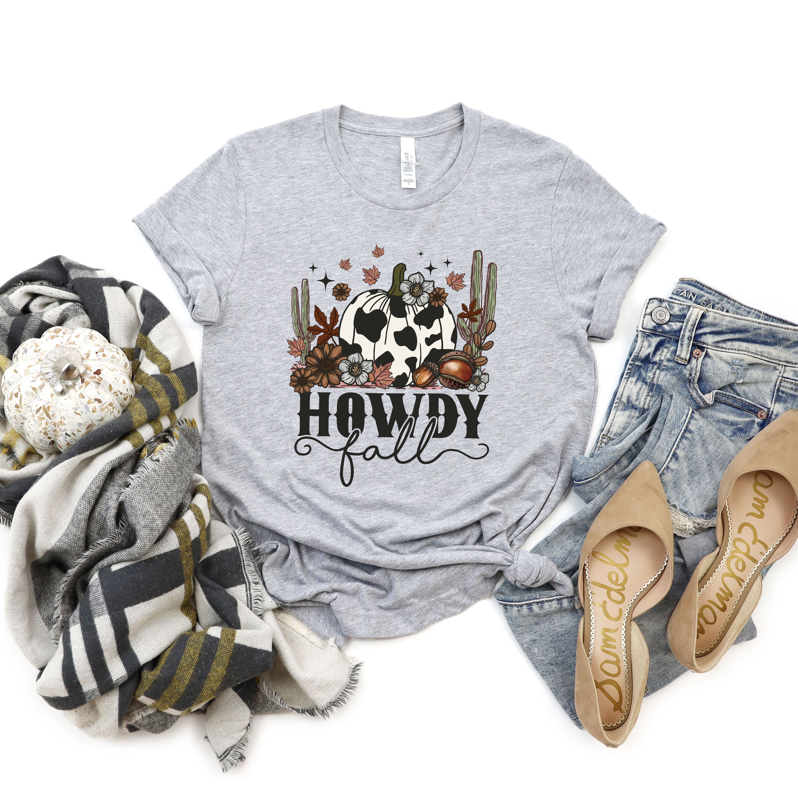 Howdy Fall Pumpkin | Short Sleeve Graphic Tee