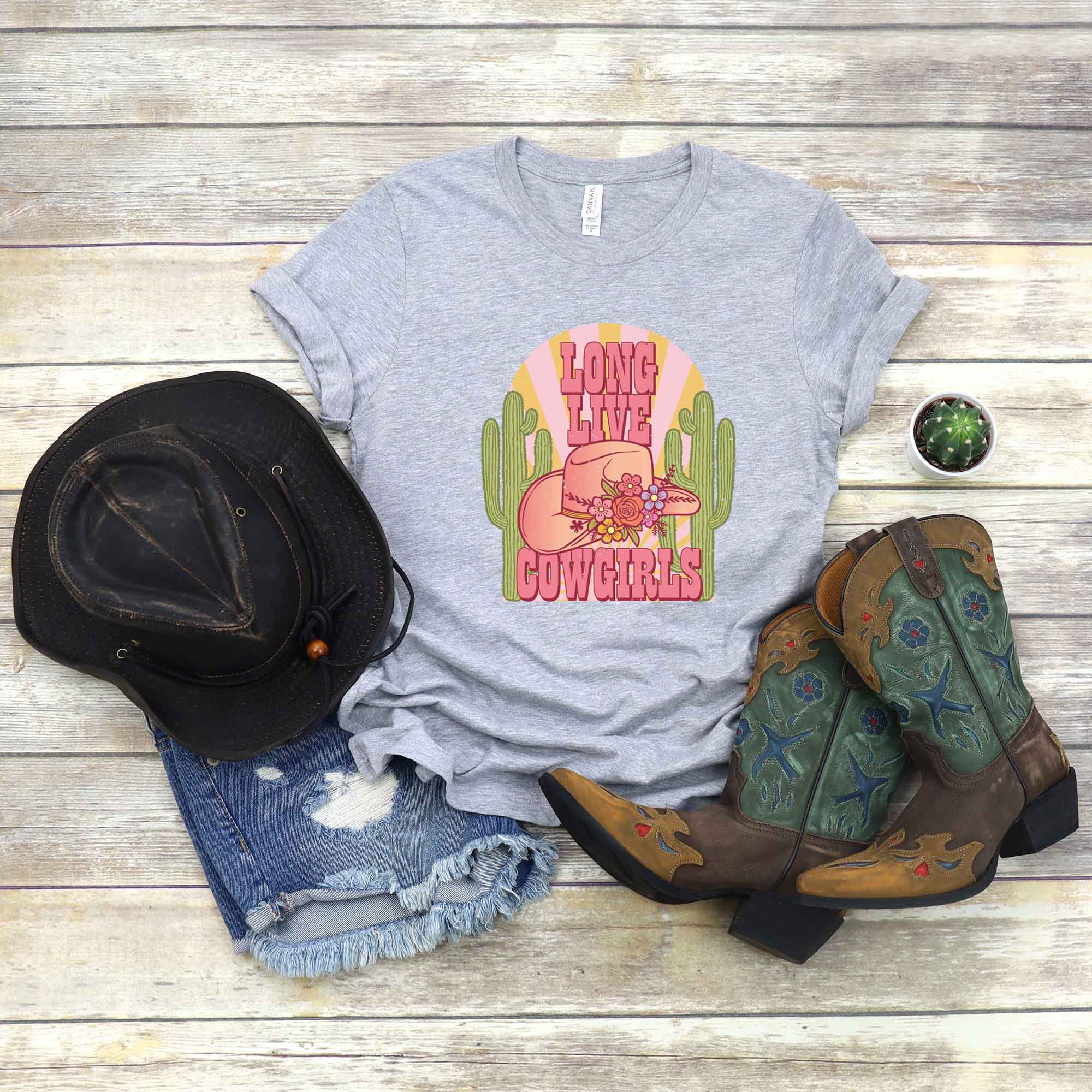 Long Live Cowgirls Cactus | Short Sleeve Graphic Tee