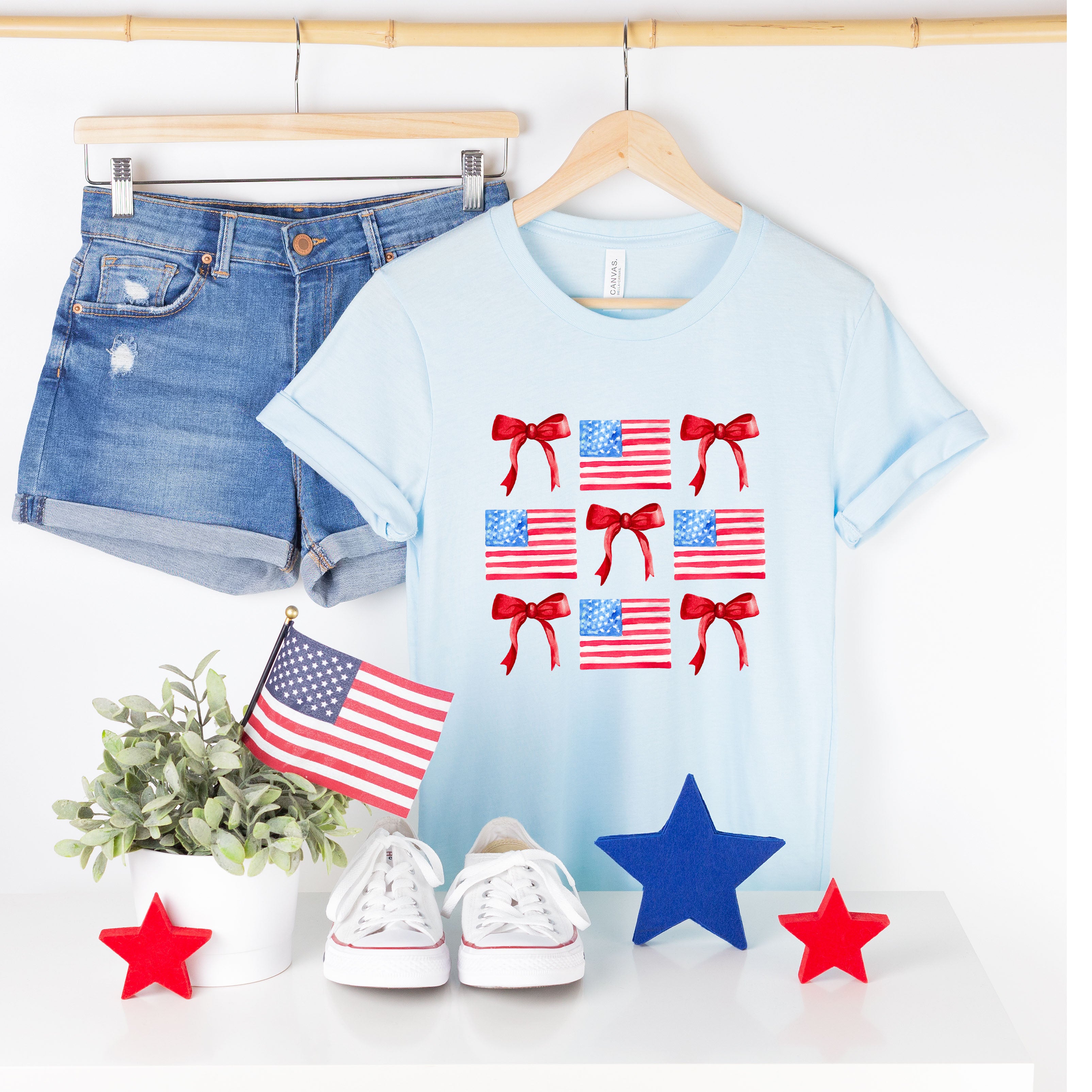 Coquette Flag Chart | Short Sleeve Graphic Tee