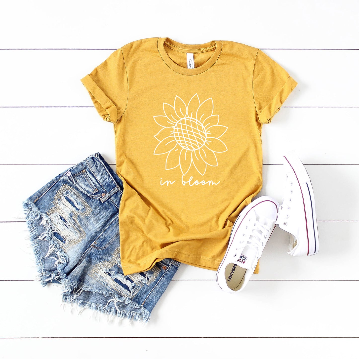 In Bloom Sunflower | Short Sleeve Graphic Tee