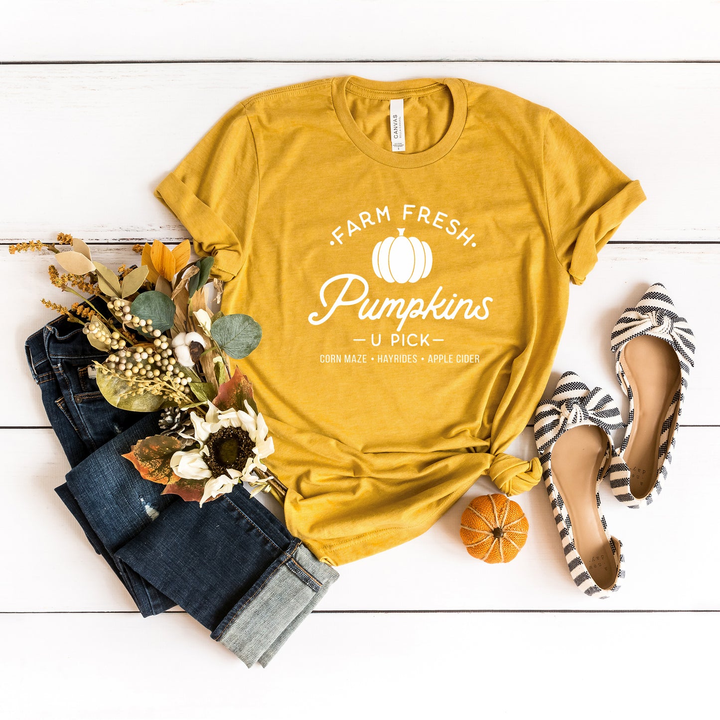 Farm Fresh Pumpkins | Short Sleeve Graphic Tee