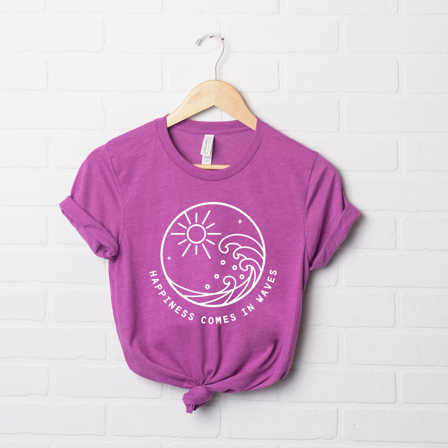 Happiness Comes In Waves Circle | Short Sleeve Graphic Tee