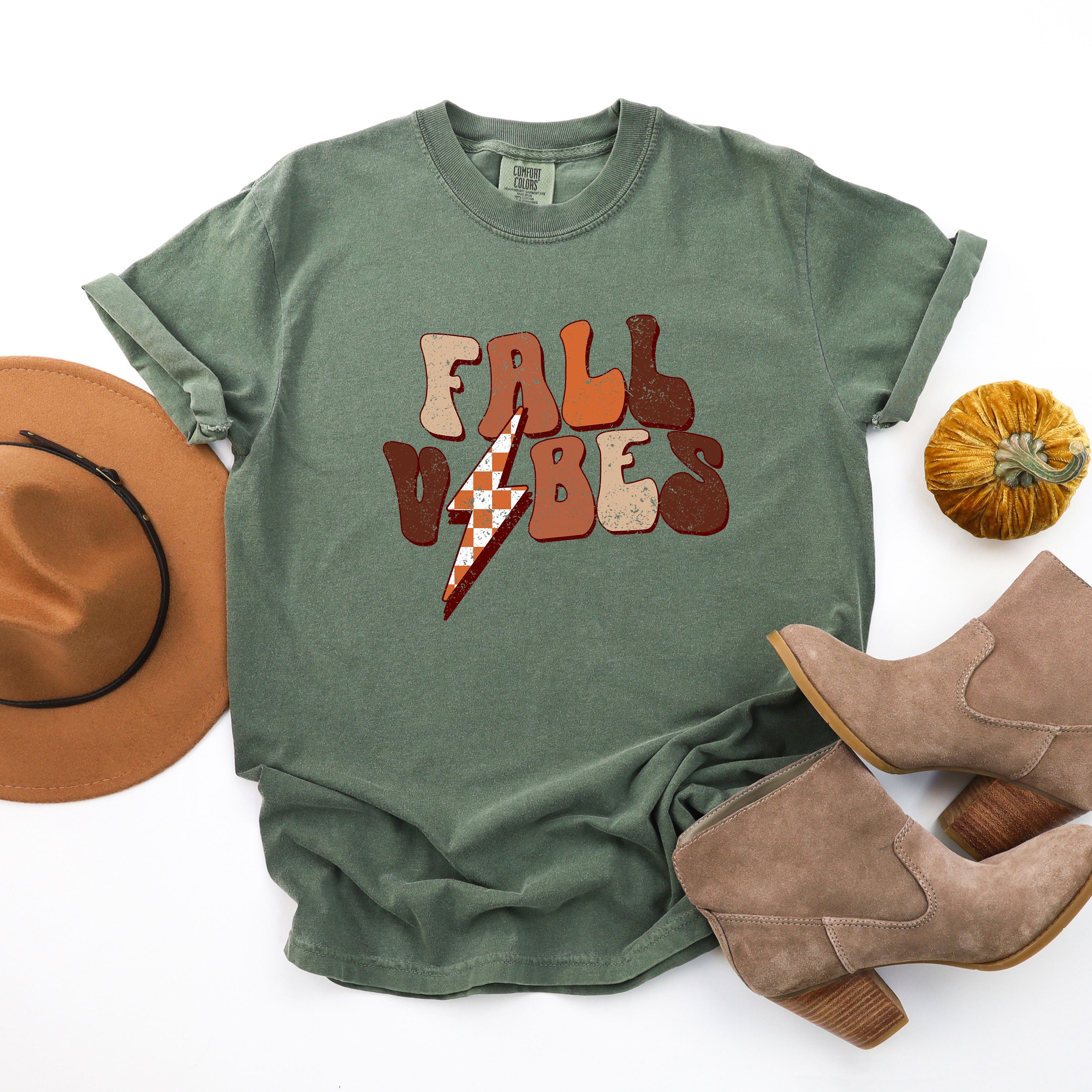 Retro Fall Vibes Wavy | Garment Dyed Tee