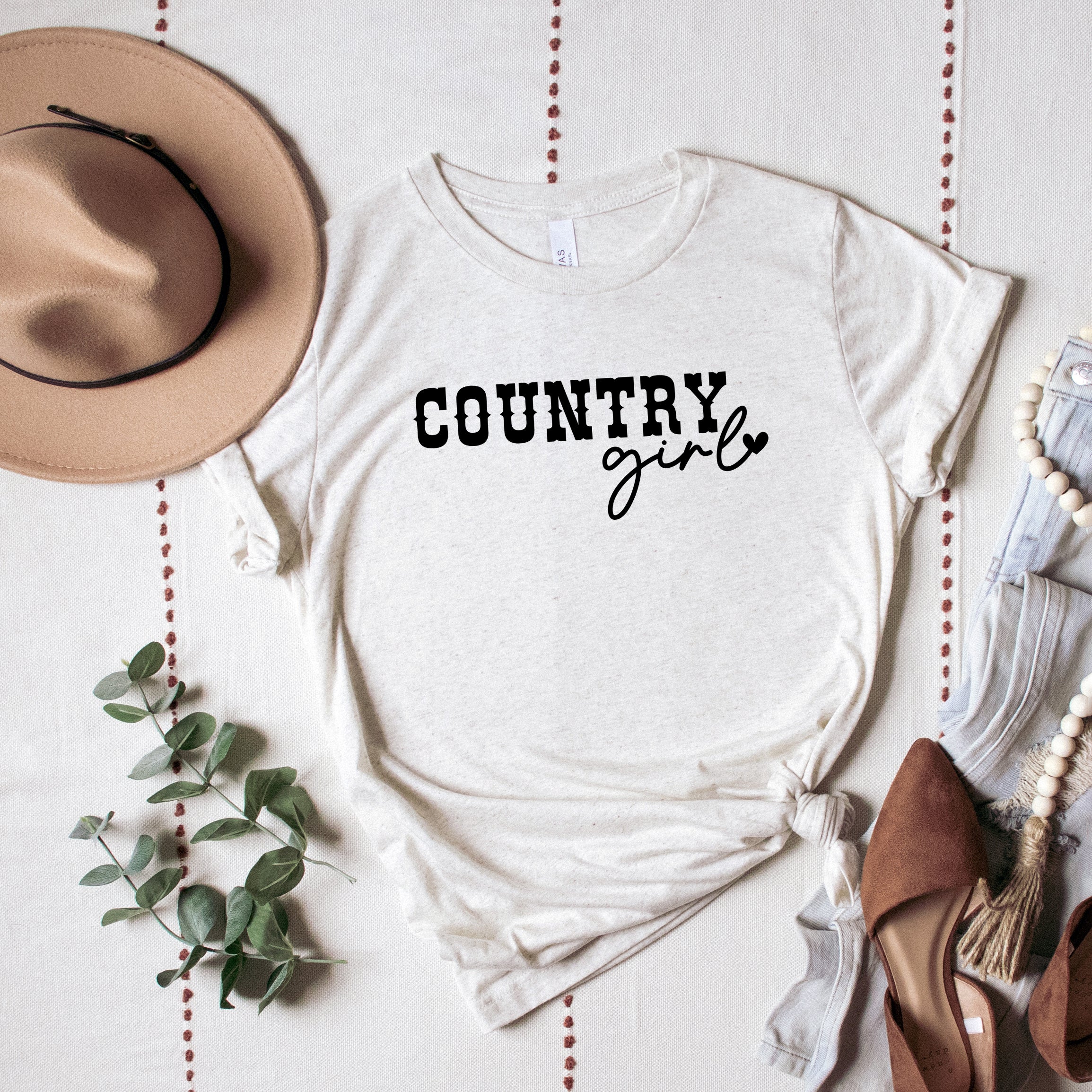 Country Girl Heart | Short Sleeve Graphic Tee