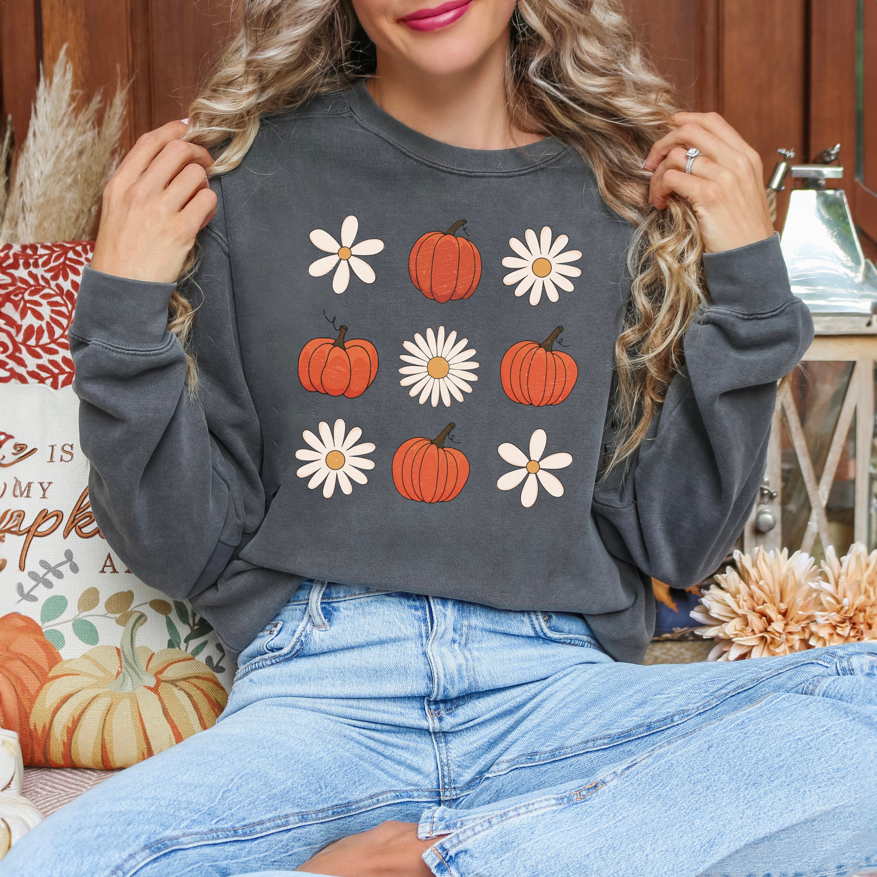 Pumpkin Daisy Checkered | Garment Dyed Sweatshirt
