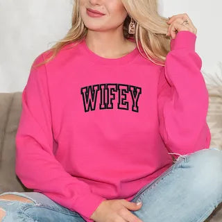 Embroidered Wifey Arched Varsity | Sweatshirt