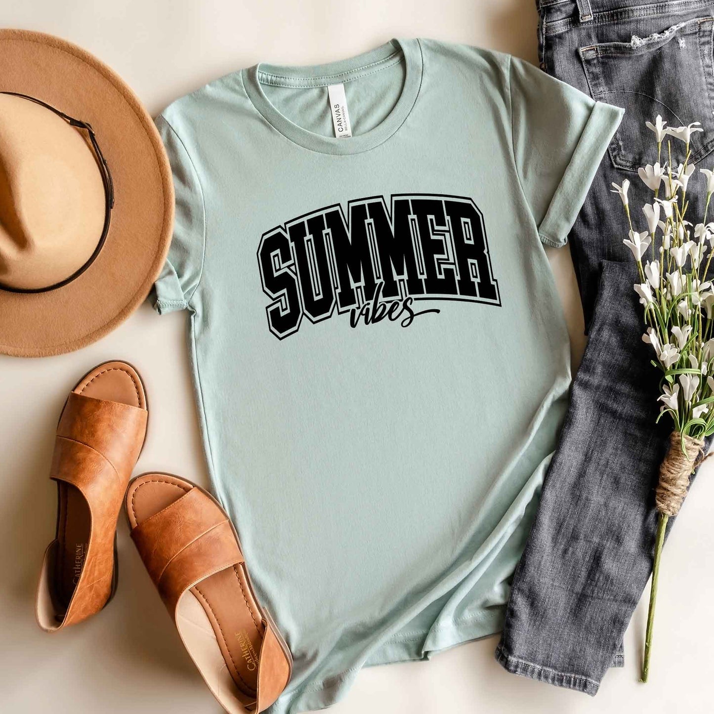 Varsity Summer Vibes Cursive | Short Sleeve Graphic Tee
