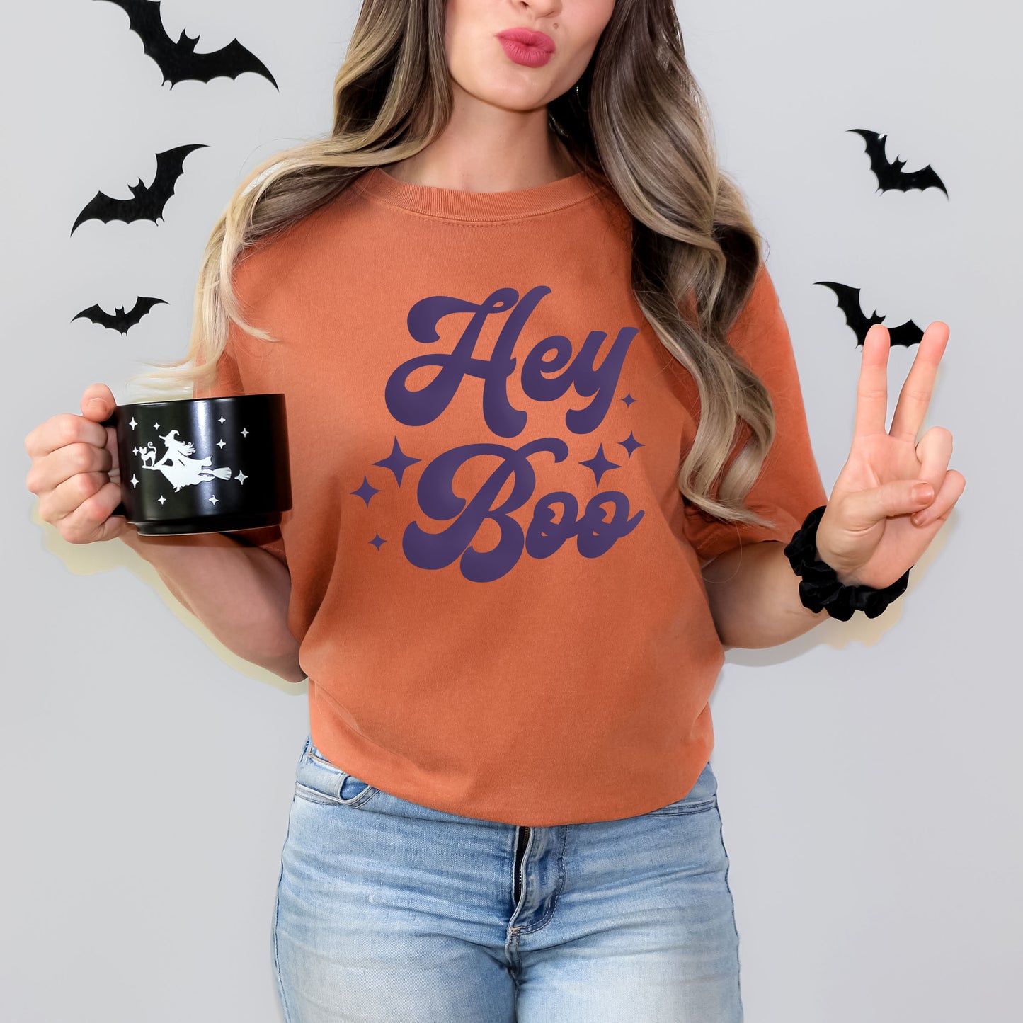 Hey Boo Stars Puff Print | Garment Dyed Tee