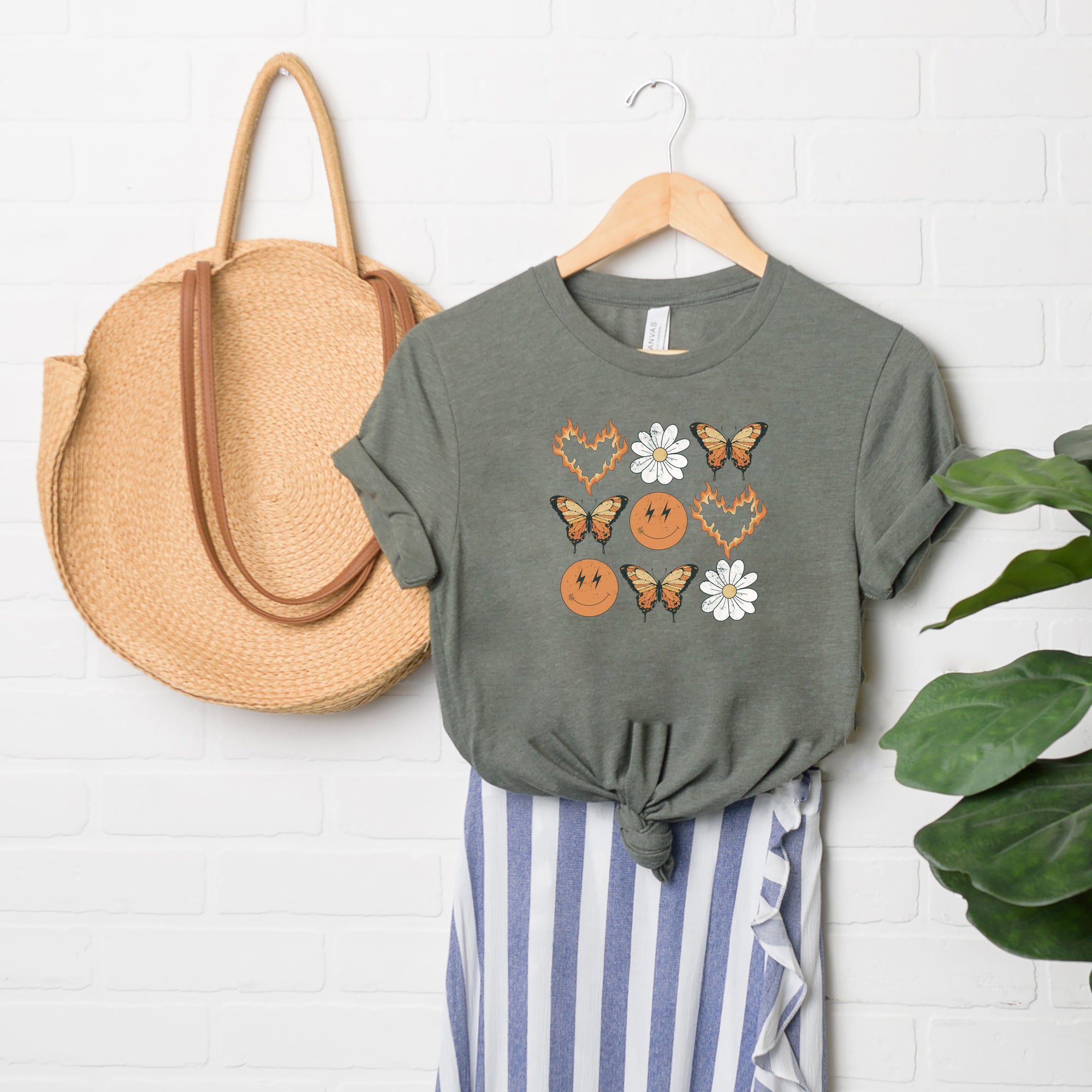 Butterfly Smiley Face | Short Sleeve Graphic Tee