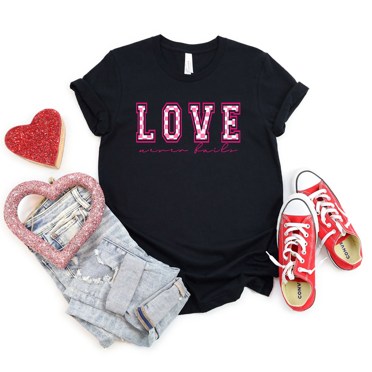 Love Never Fails Checkered | Short Sleeve Graphic Tee