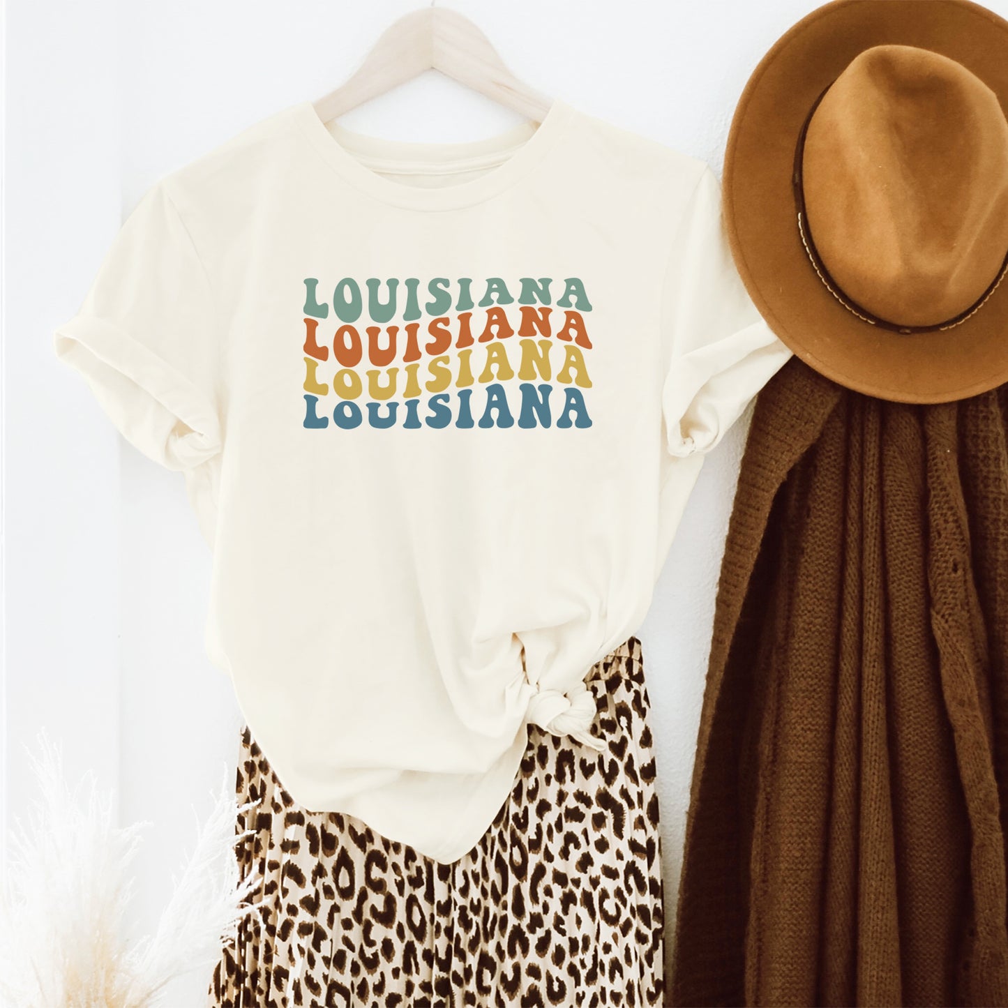 Louisiana Retro Wavy | Short Sleeve Graphic Tee