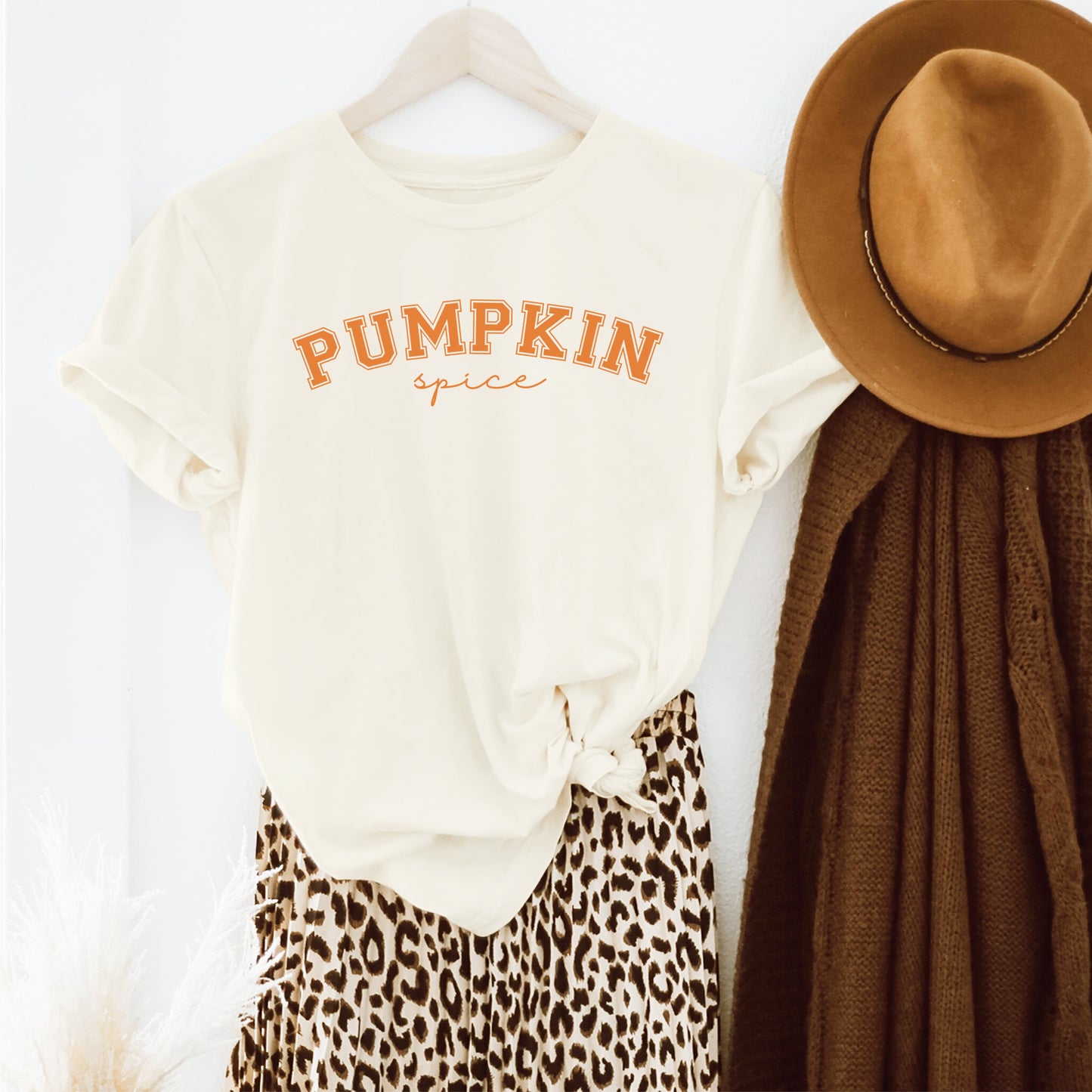Curved Pumpkin Spice | Short Sleeve Graphic Tee