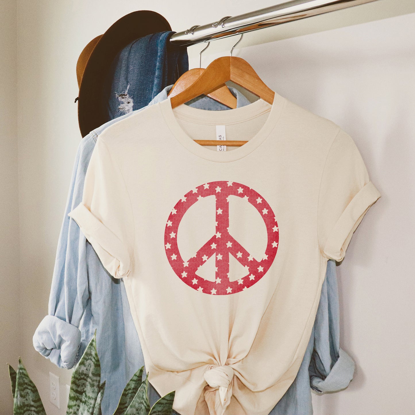 Patriotic Peace Sign | Short Sleeve Graphic Tee