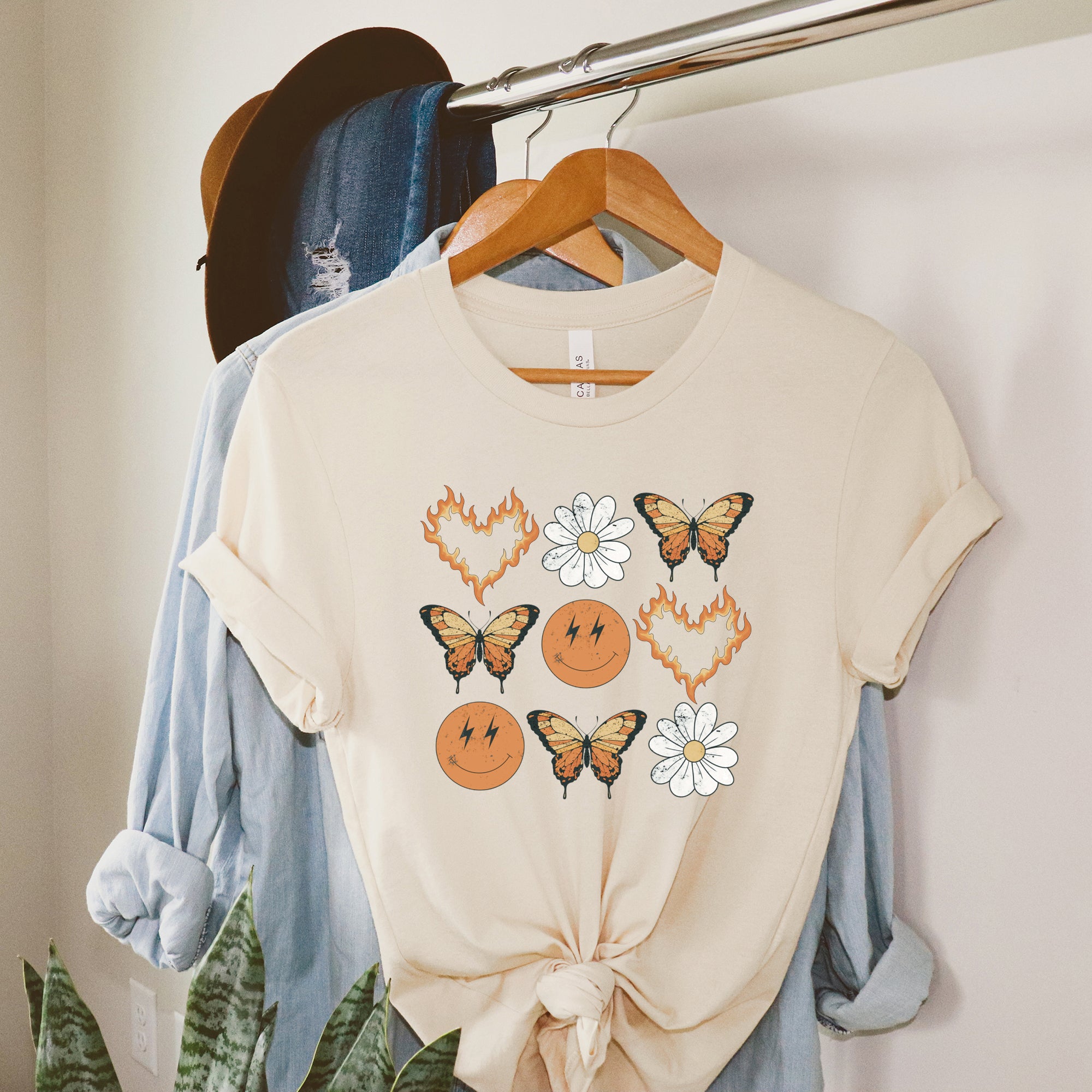 Butterfly Smiley Face | Short Sleeve Graphic Tee