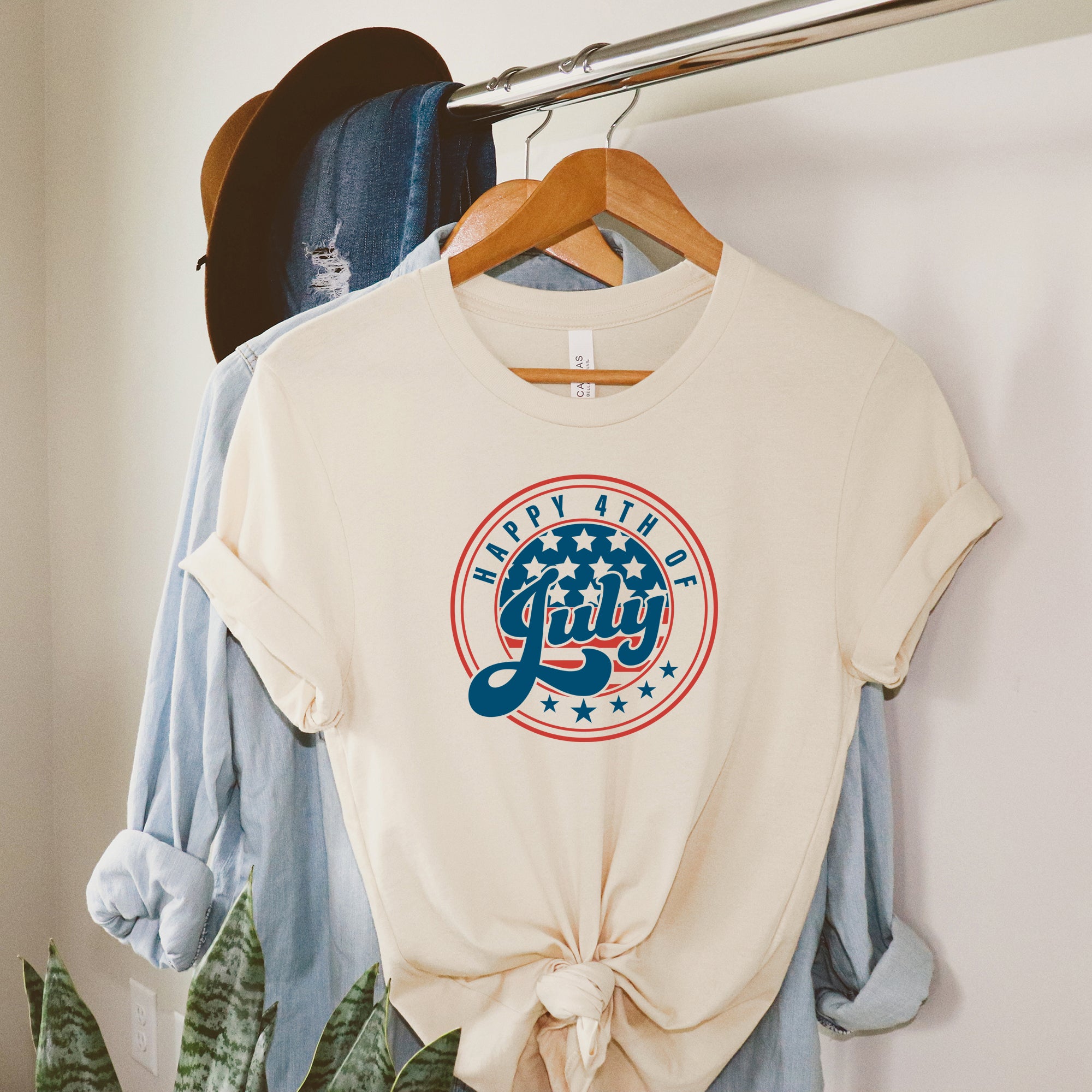 Happy Fourth Circle | Short Sleeve Graphic Tee