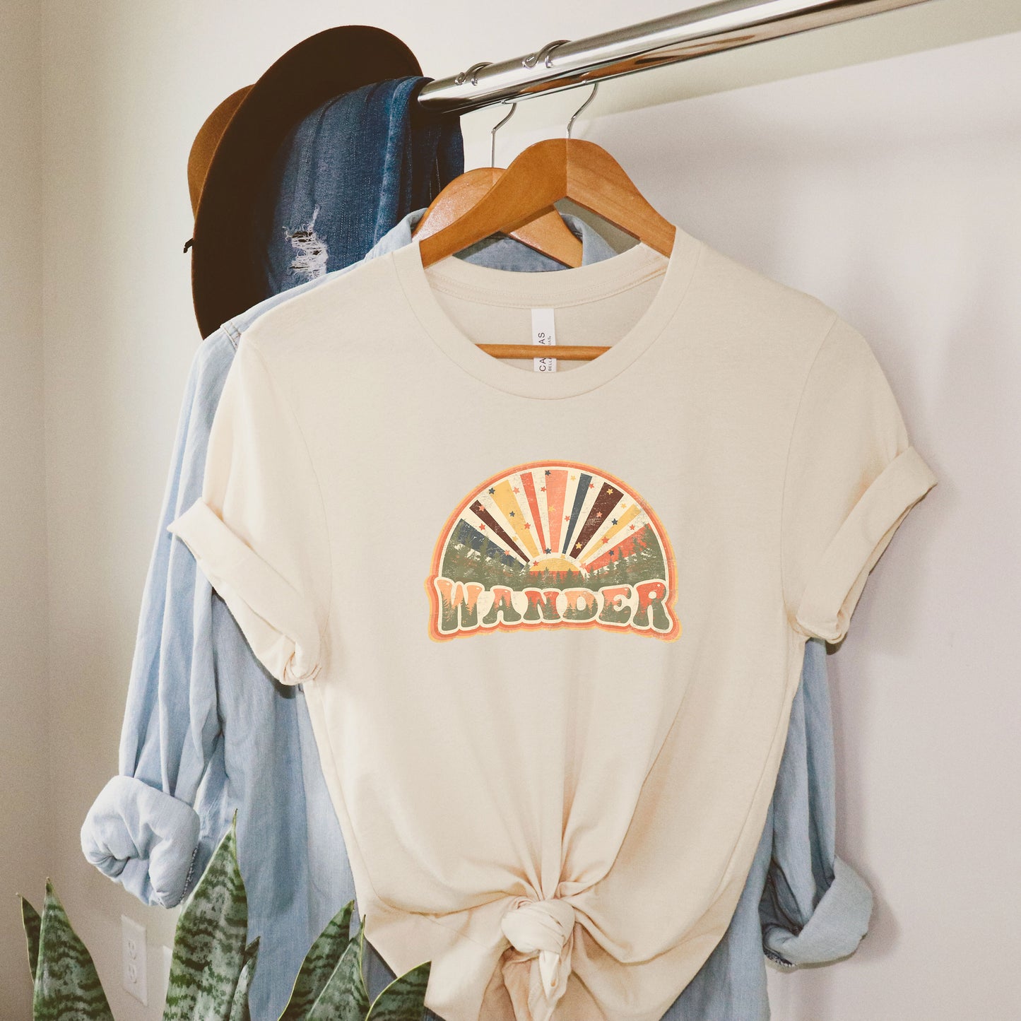 Wander Rays | Short Sleeve Graphic Tee