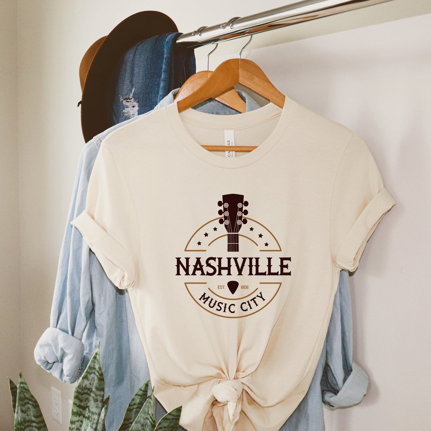 Nashville Music City Guitar | Short Sleeve Graphic Tee