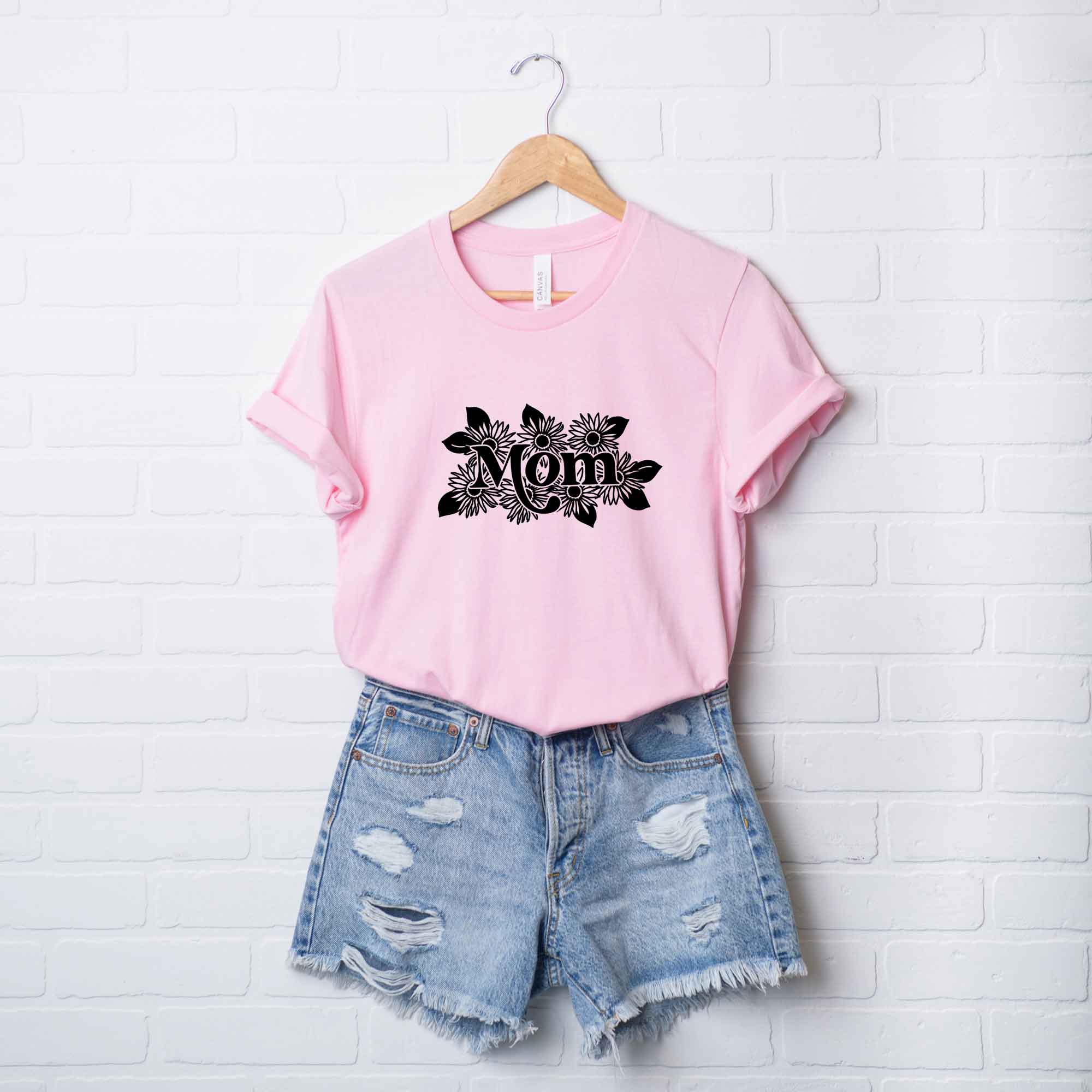 Mom Sunflowers | Short Sleeve Graphic Tee