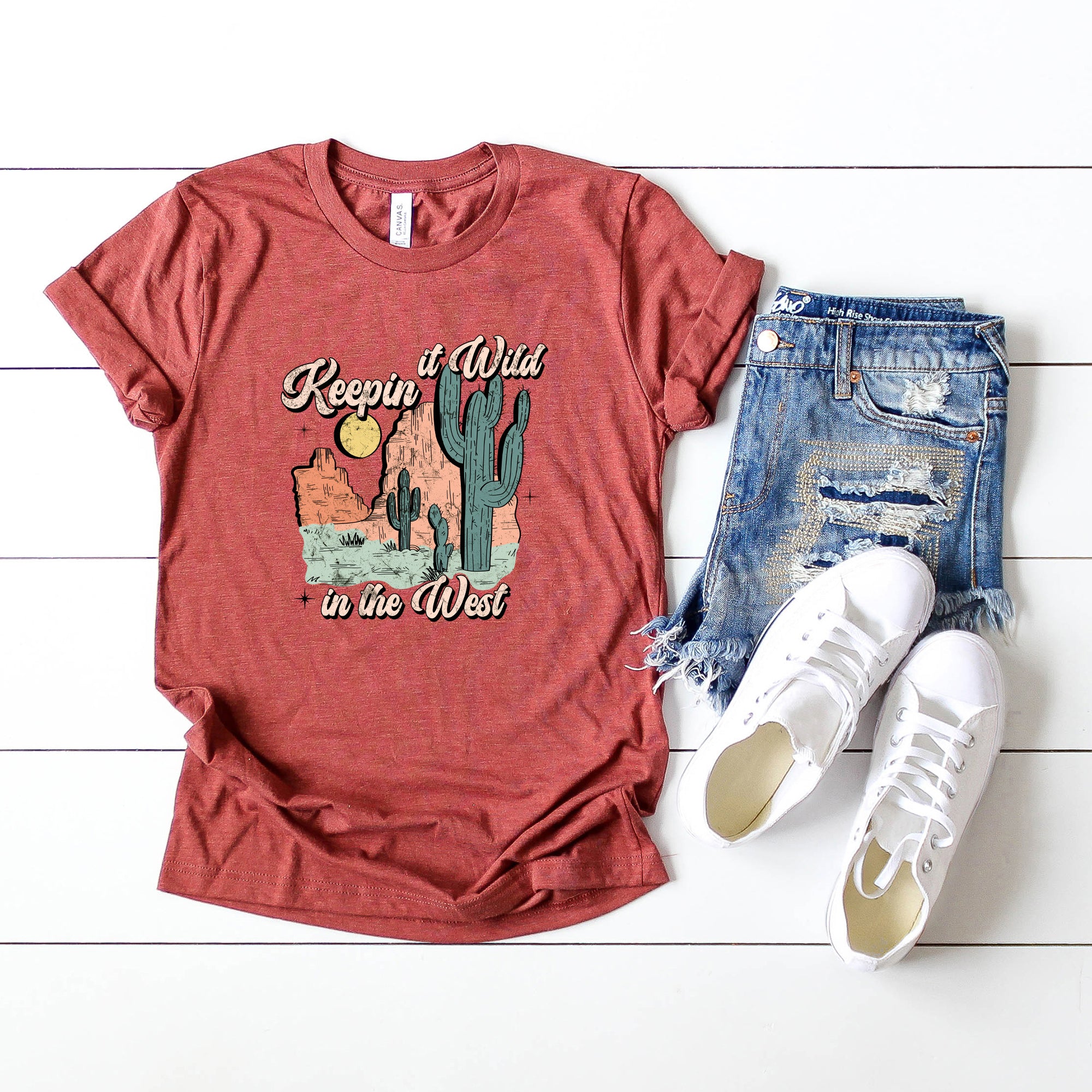 Keeping It Wild Colorful | Short Sleeve Graphic Tee