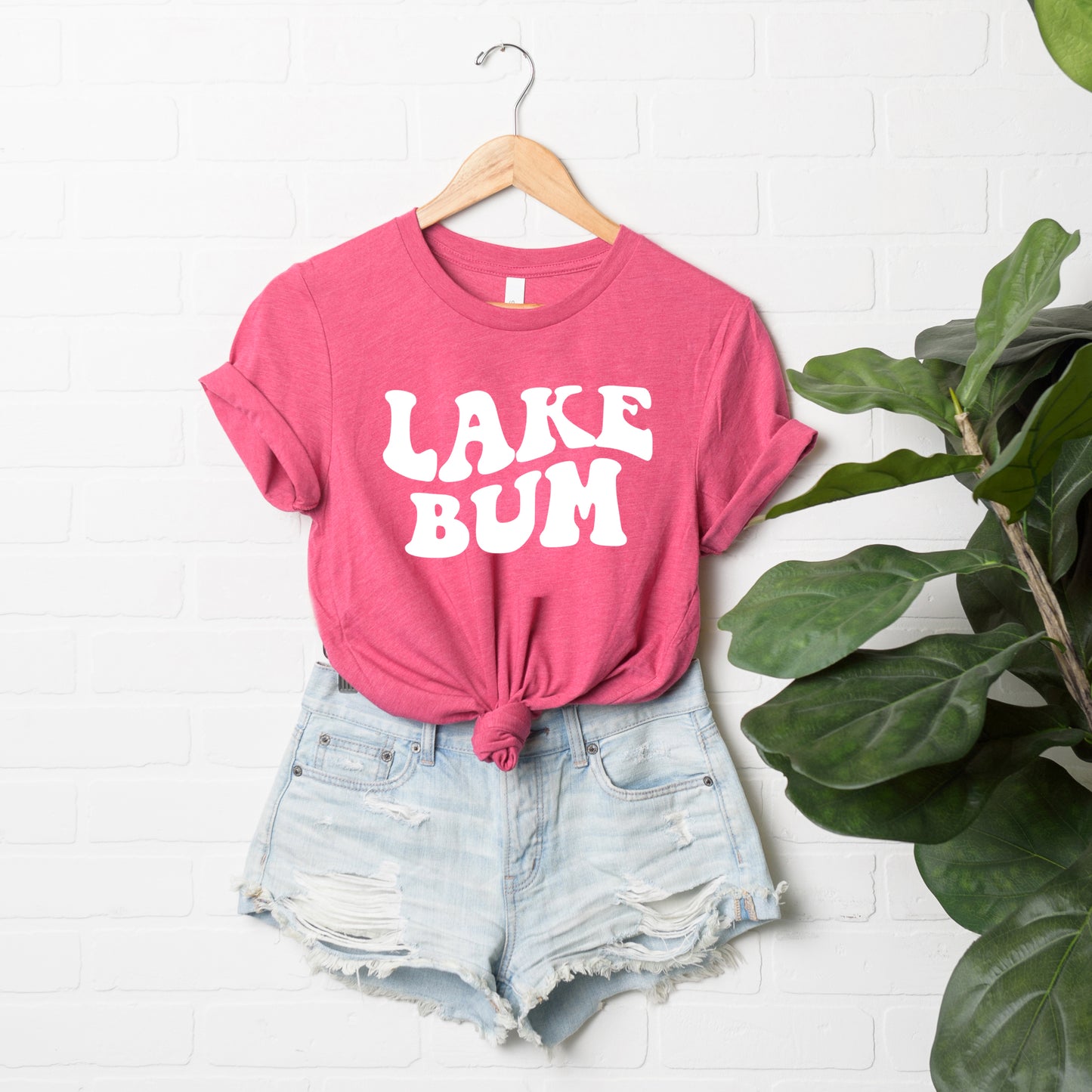 Lake Bum Wavy | Short Sleeve Graphic Tee