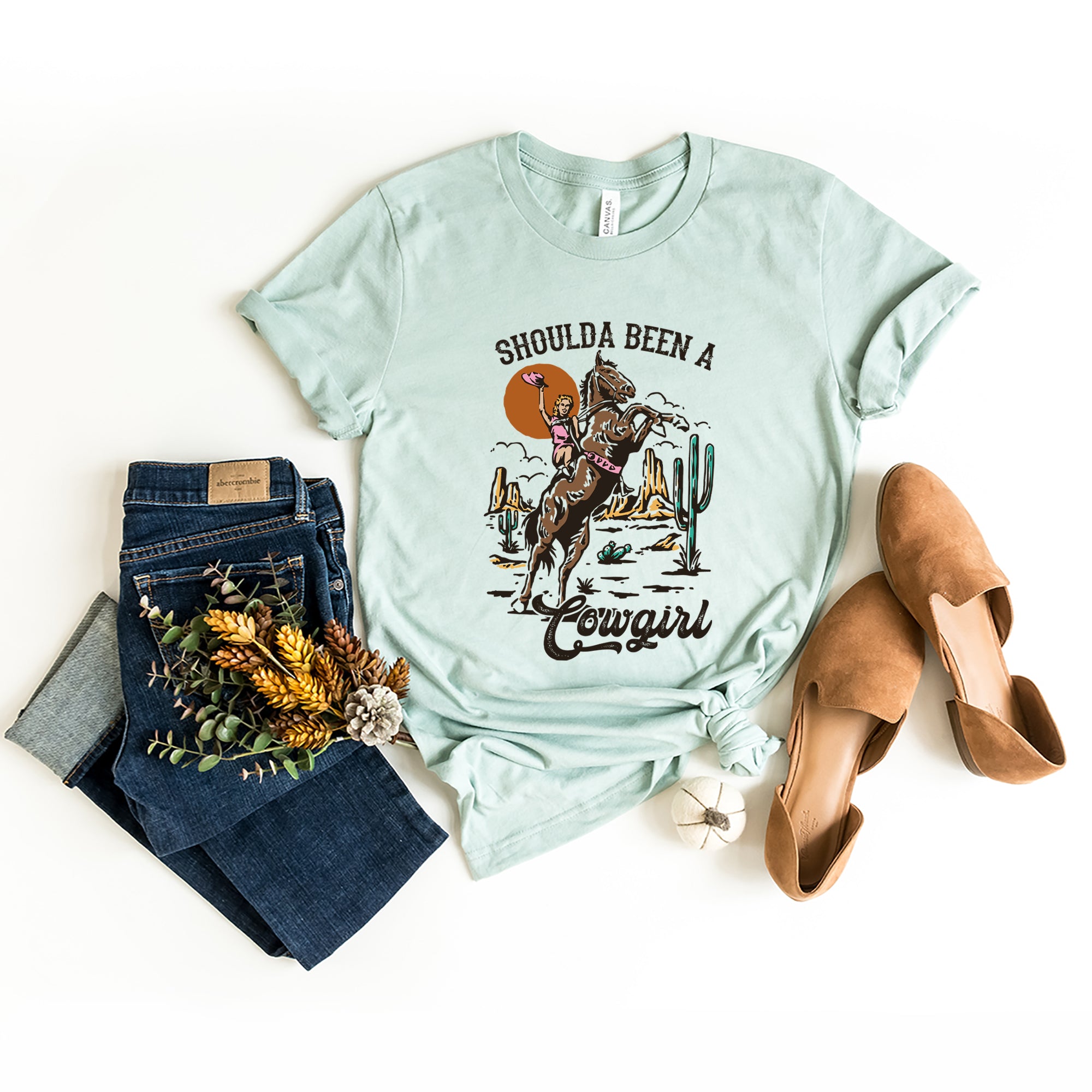 Shoulda Been A Cowgirl | Short Sleeve Graphic Tee