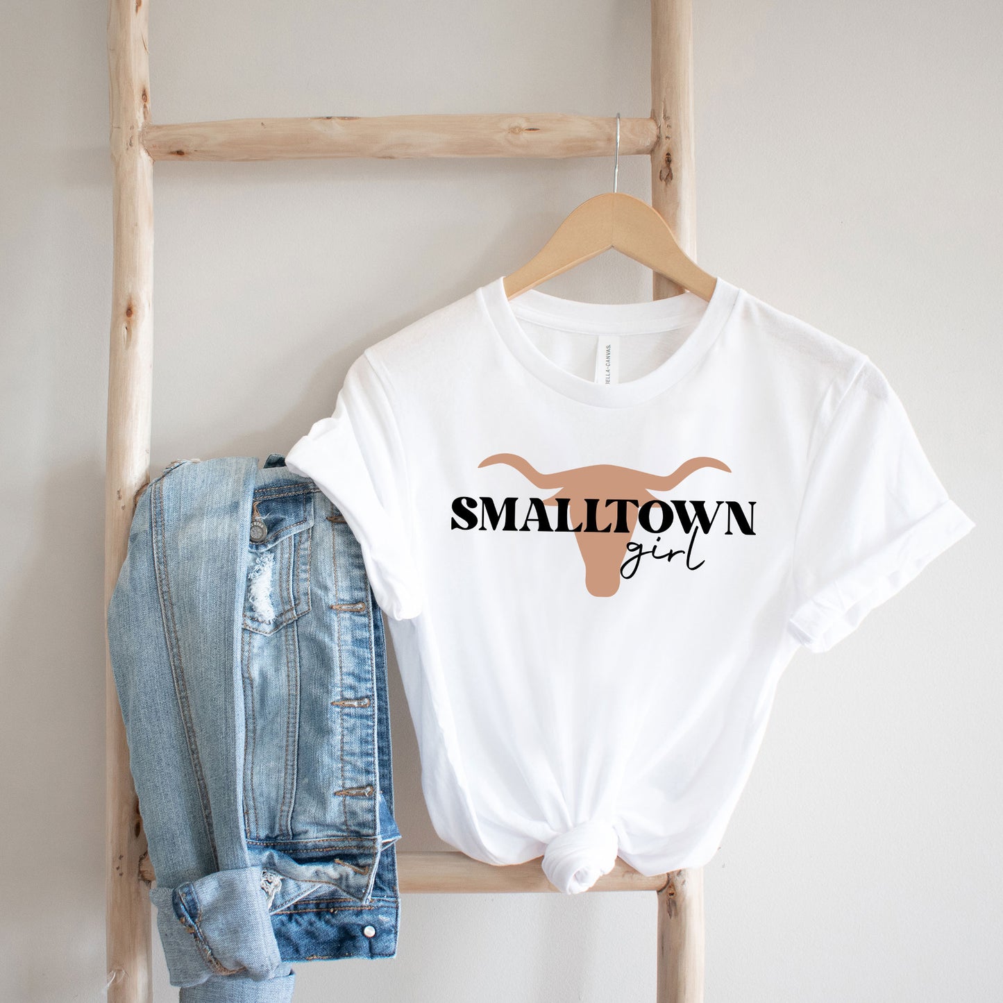Small Town Girl Bull | Short Sleeve Graphic Tee