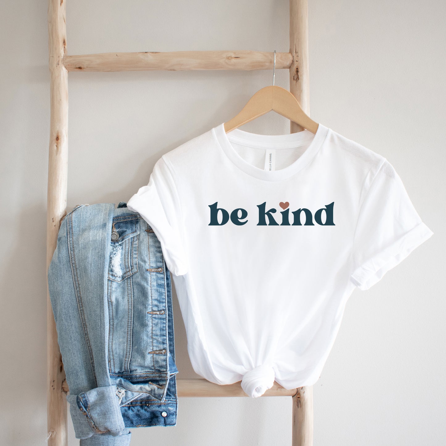 Be Kind Heart | Short Sleeve Graphic Tee