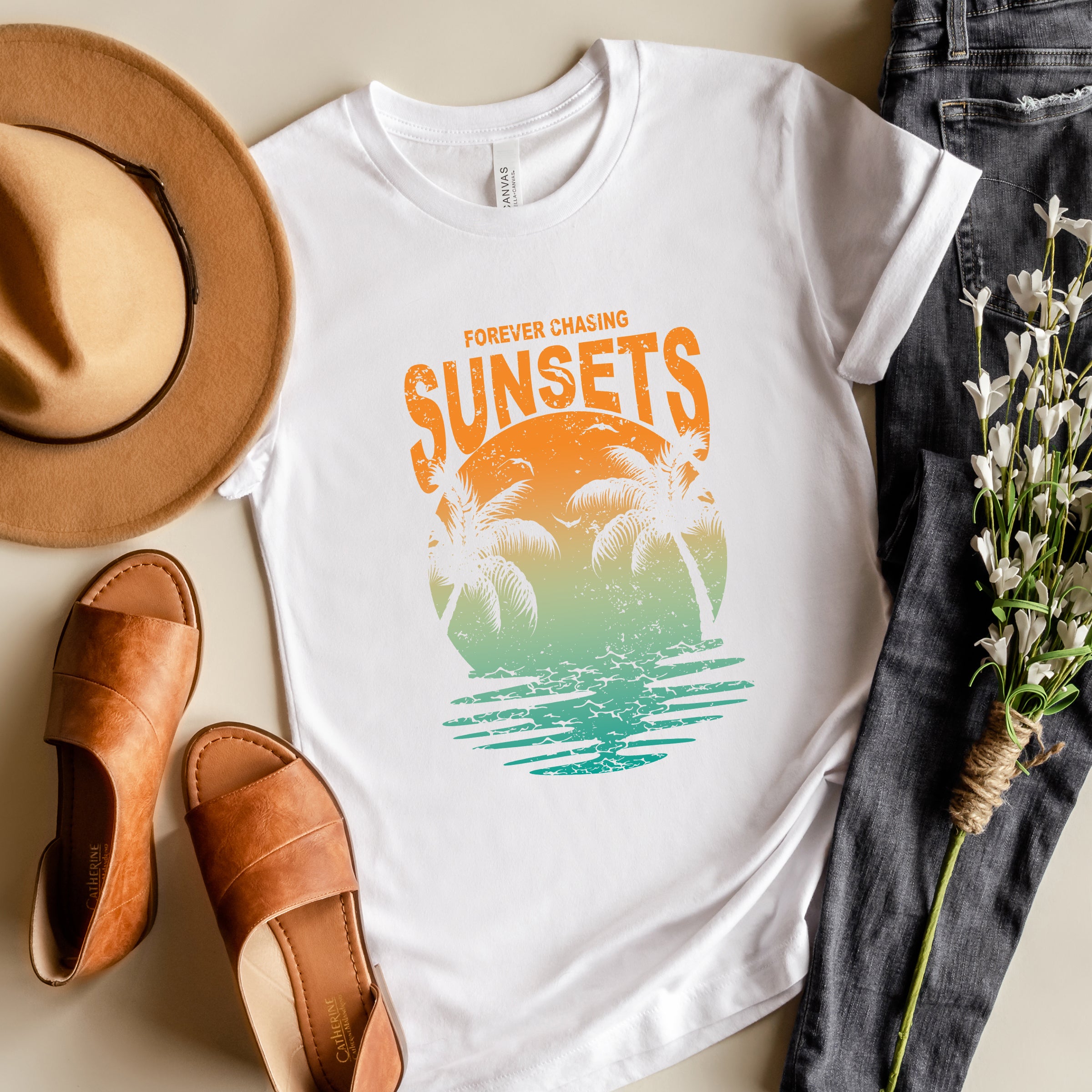 Chasing Sunset Vintage | Short Sleeve Graphic Tee