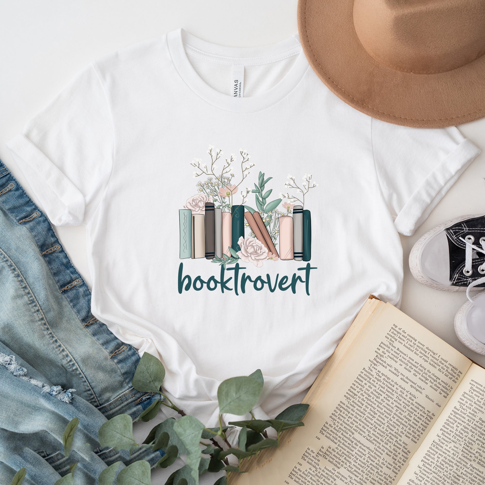 Booktrovert Floral | Short Sleeve Graphic Tee