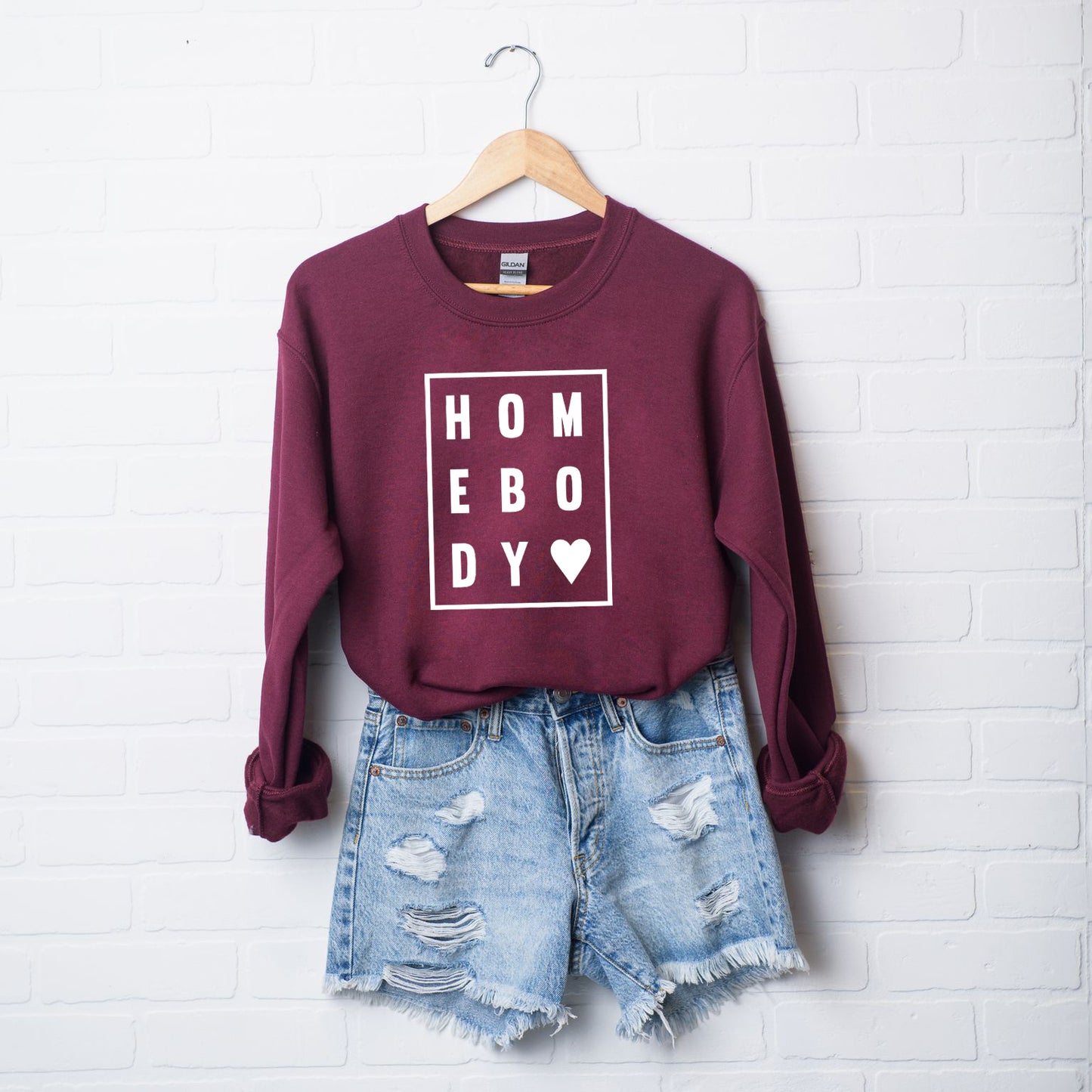 Homebody Heart | Sweatshirt