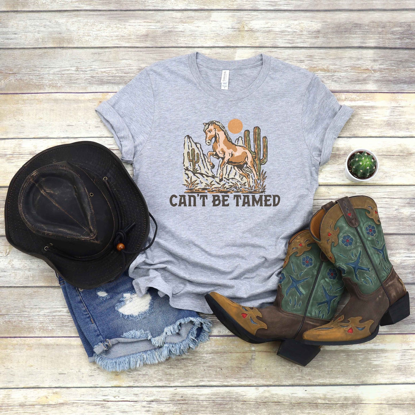 Can't Be Tamed Horse | Short Sleeve Graphic Tee