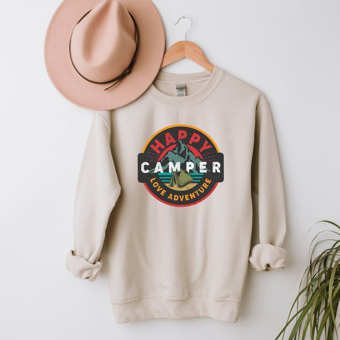 Happy Camper Badge | Sweatshirt