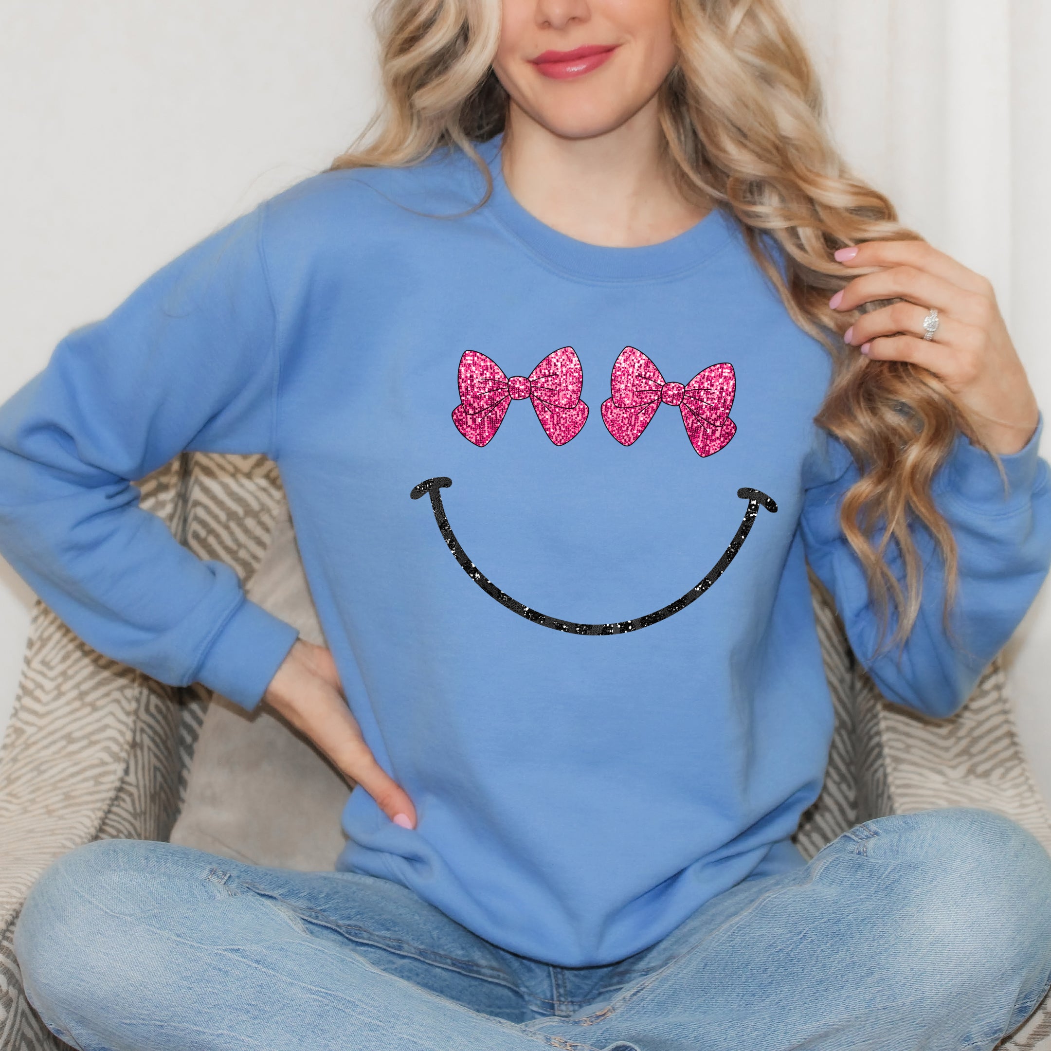 Bow Eyes Smiley | Sweatshirt