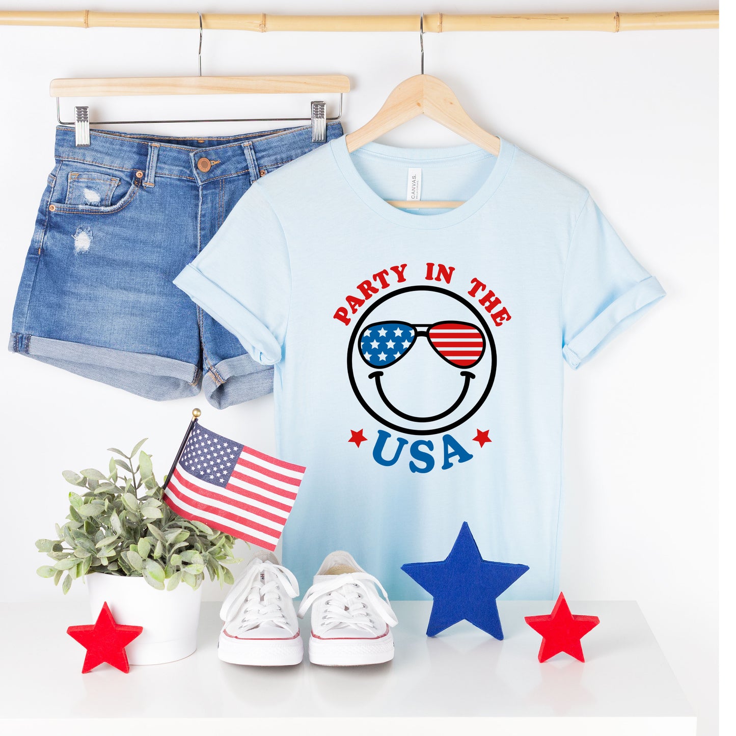 Party In The USA Smiley Face | Short Sleeve Graphic Tee