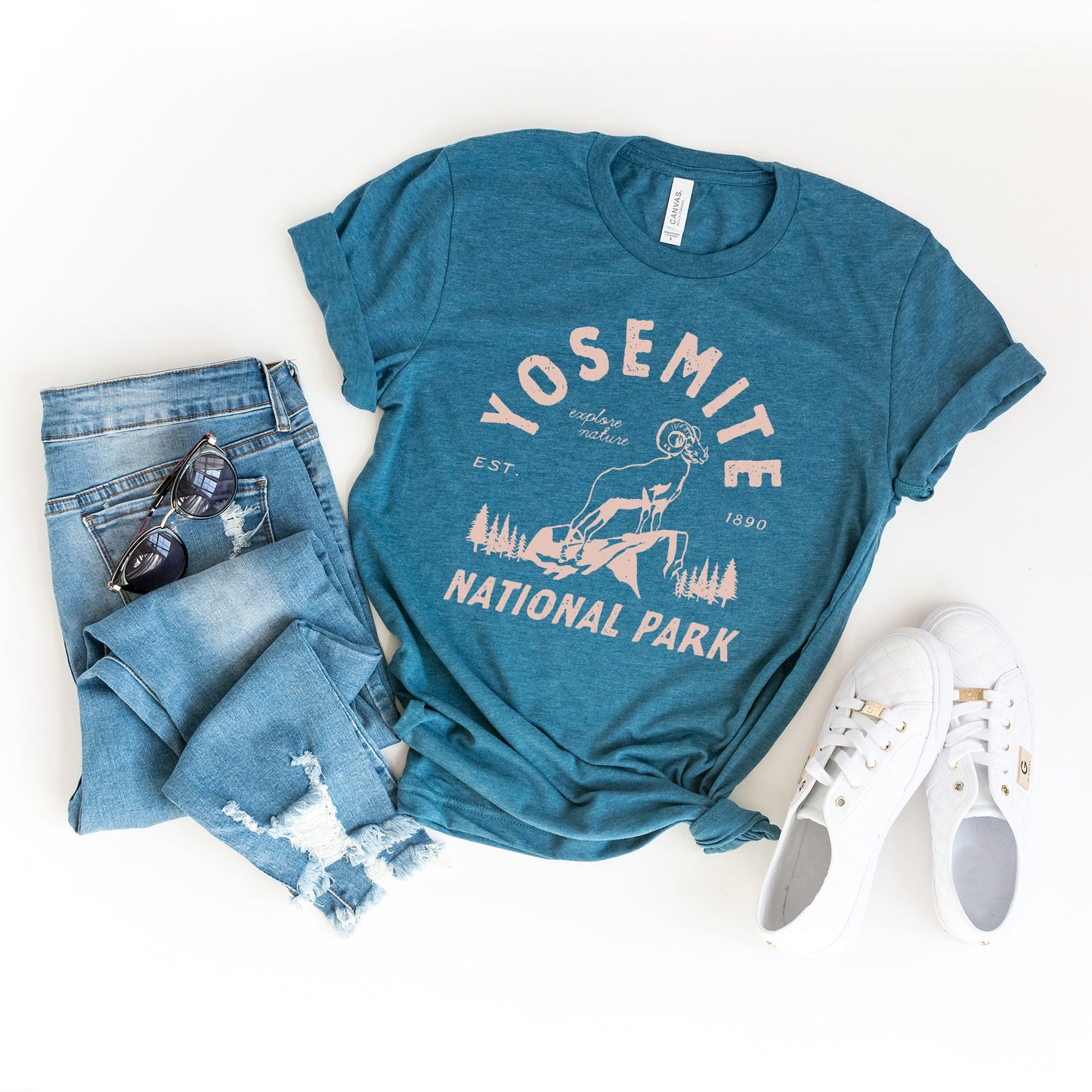 Clearance Vintage Yosemite National Park | Short Sleeve Graphic Tee