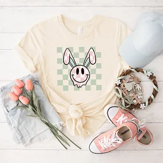 Checkered Smiley Face Bunny | Short Sleeve Graphic Tee