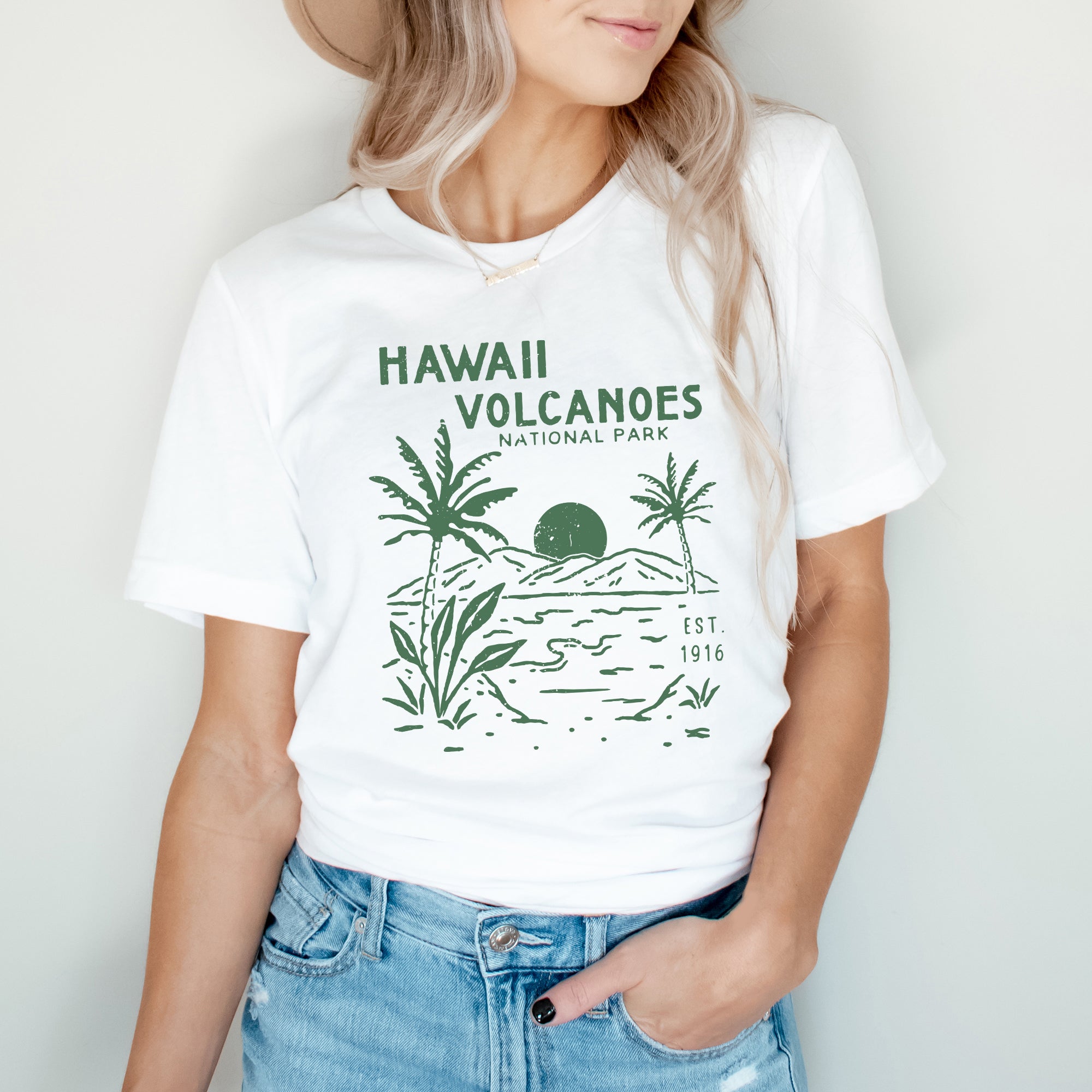 Hawaii Volcanoes | Short Sleeve Graphic Tee