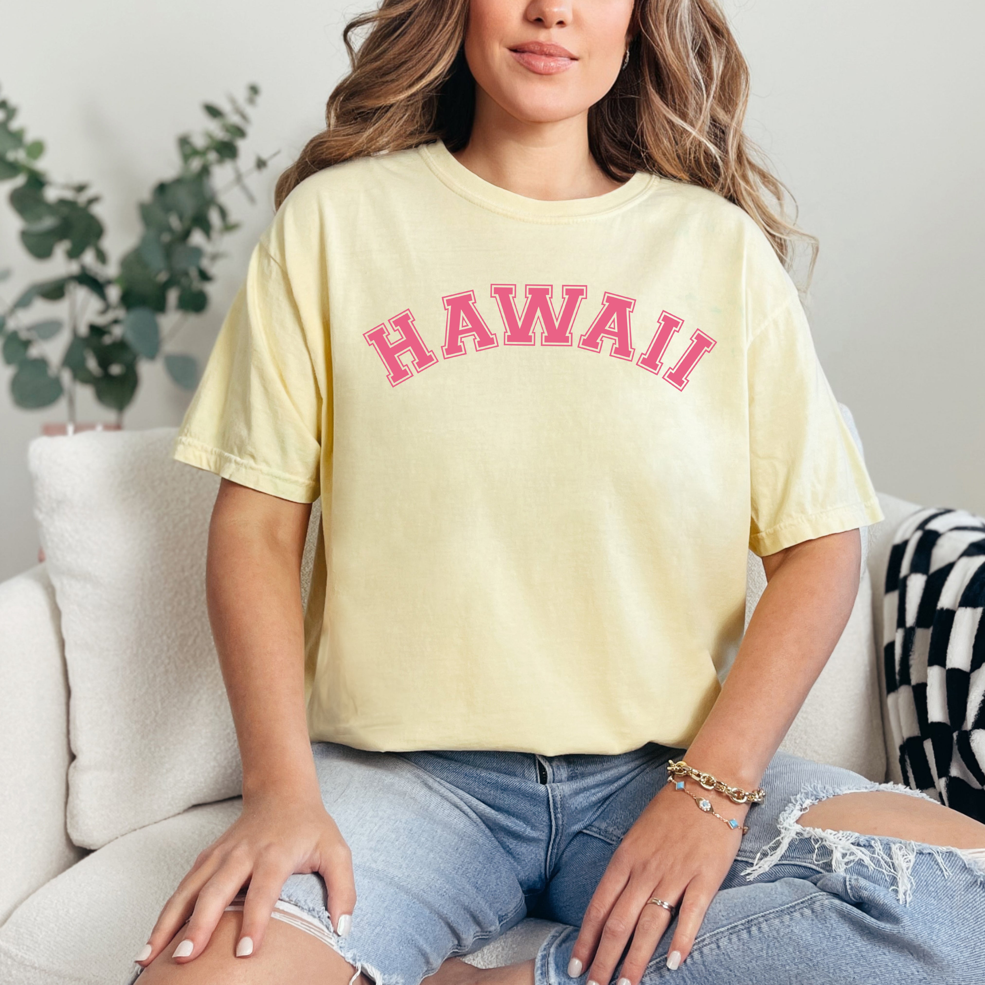 Hawaii Curved | Garment Dyed Short Sleeve Tee