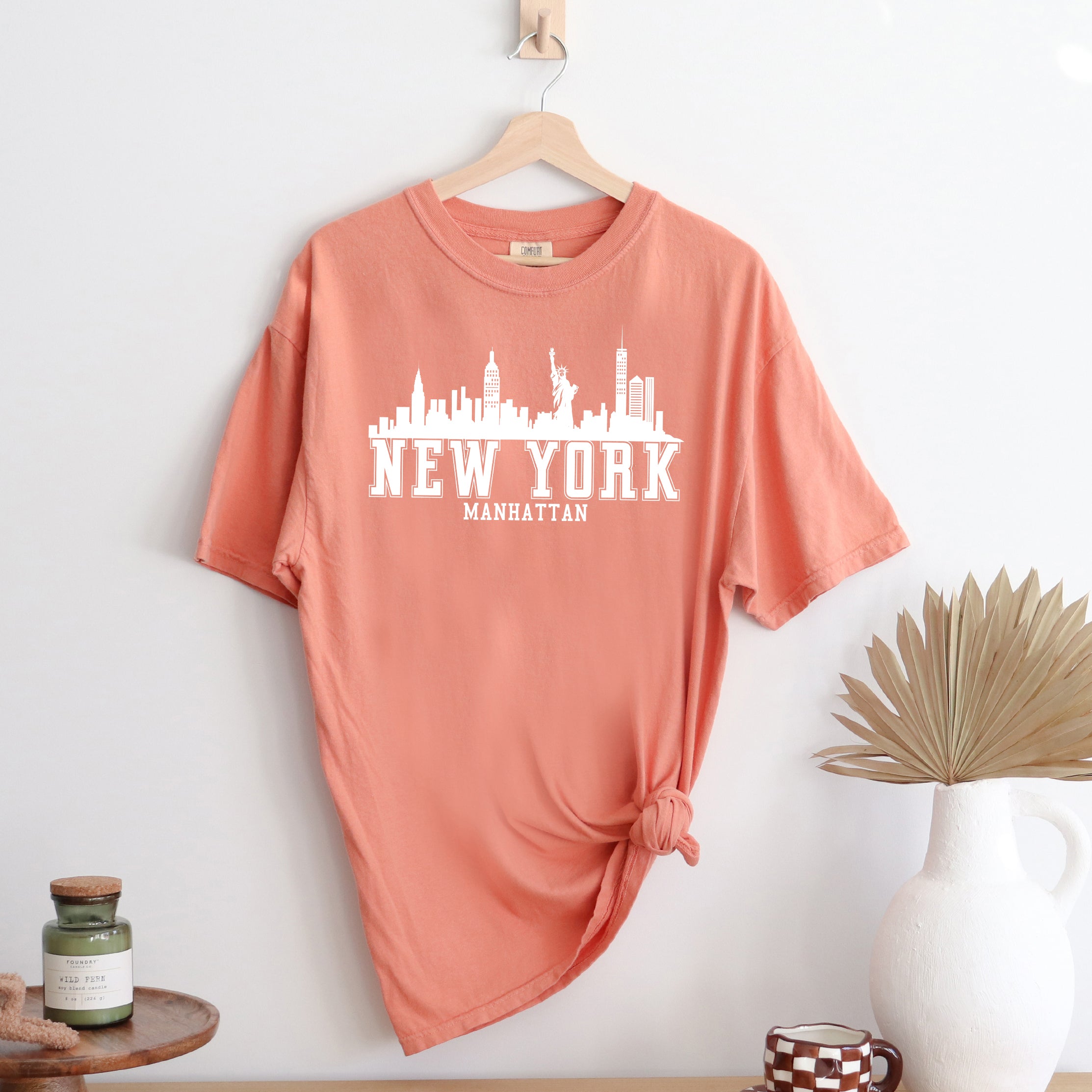 New York Manhattan  | Garment Dyed Short Sleeve Tee